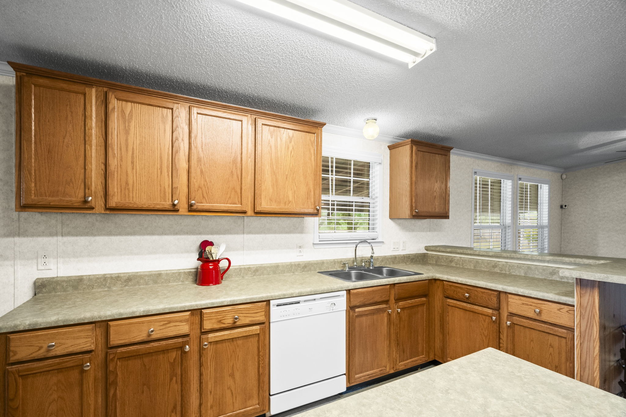 134 E Biggs Rd