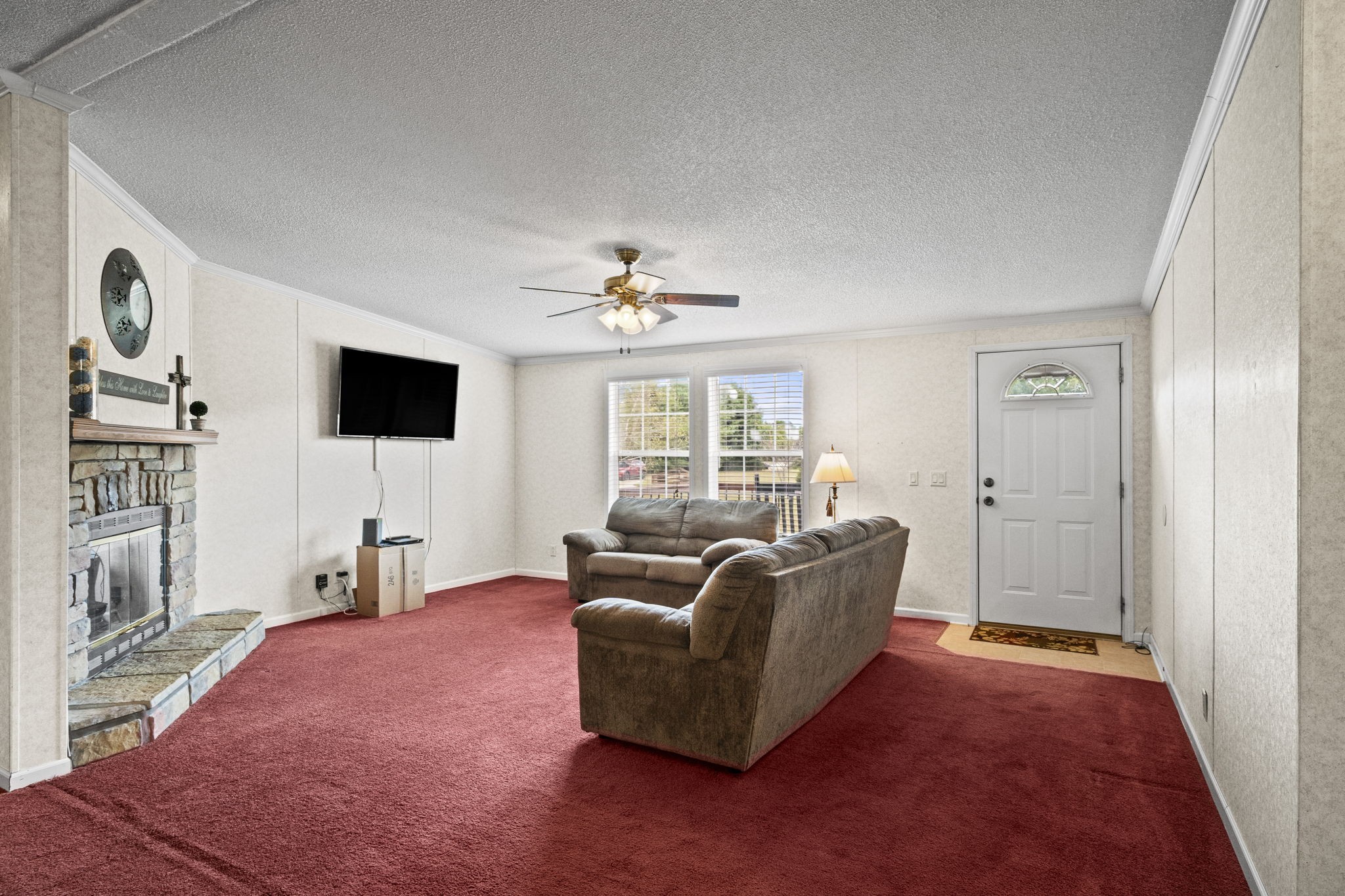 134 E Biggs Rd