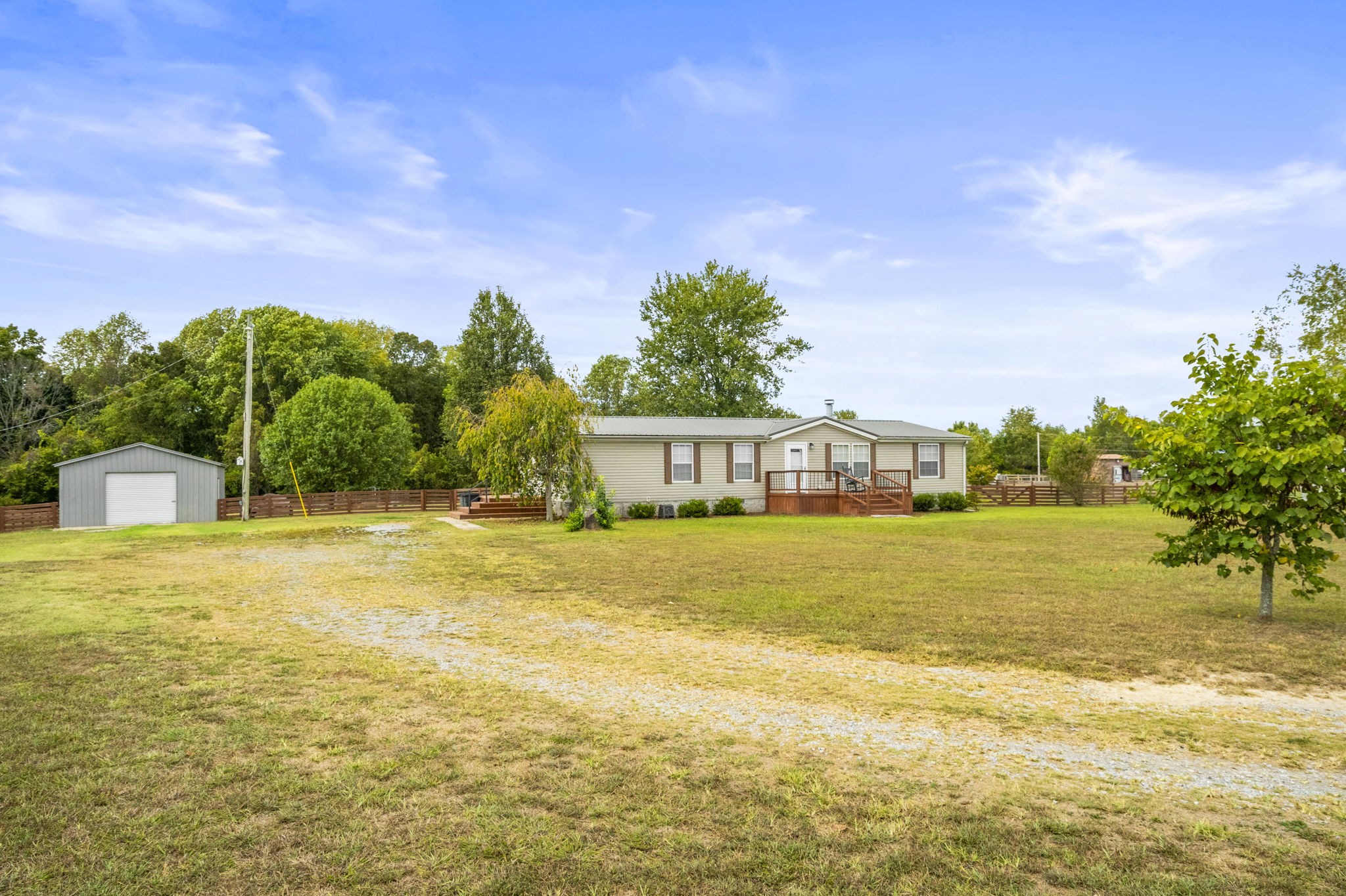134 E Biggs Rd