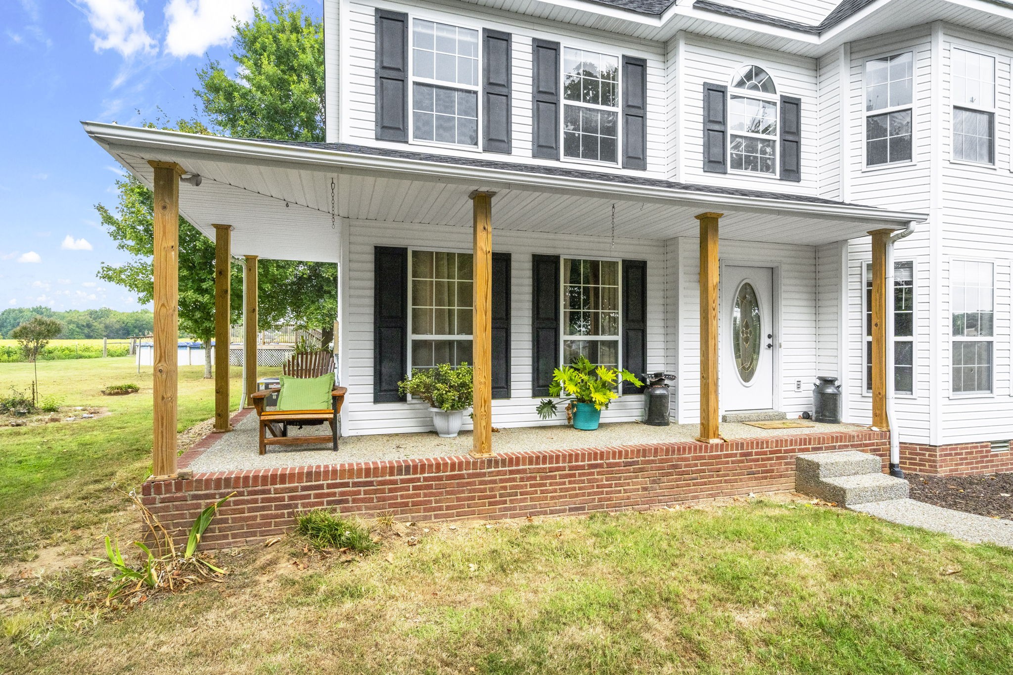 158 College St