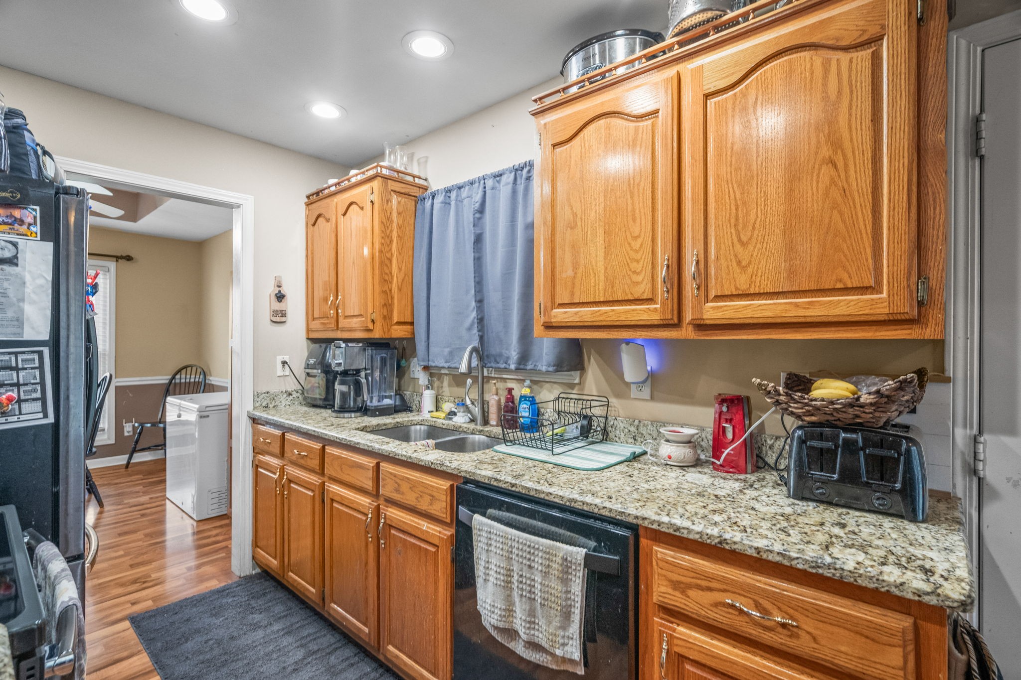 1521 Rapids Rd