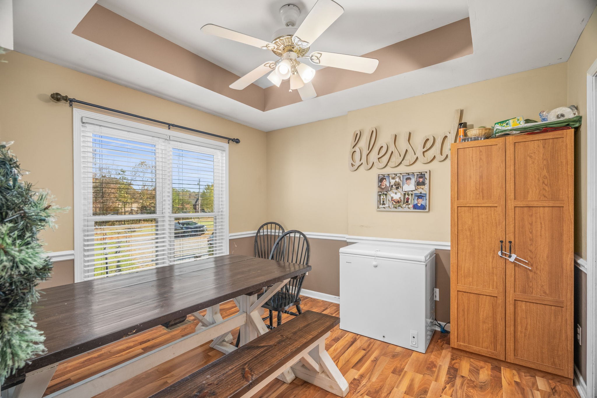 1521 Rapids Rd