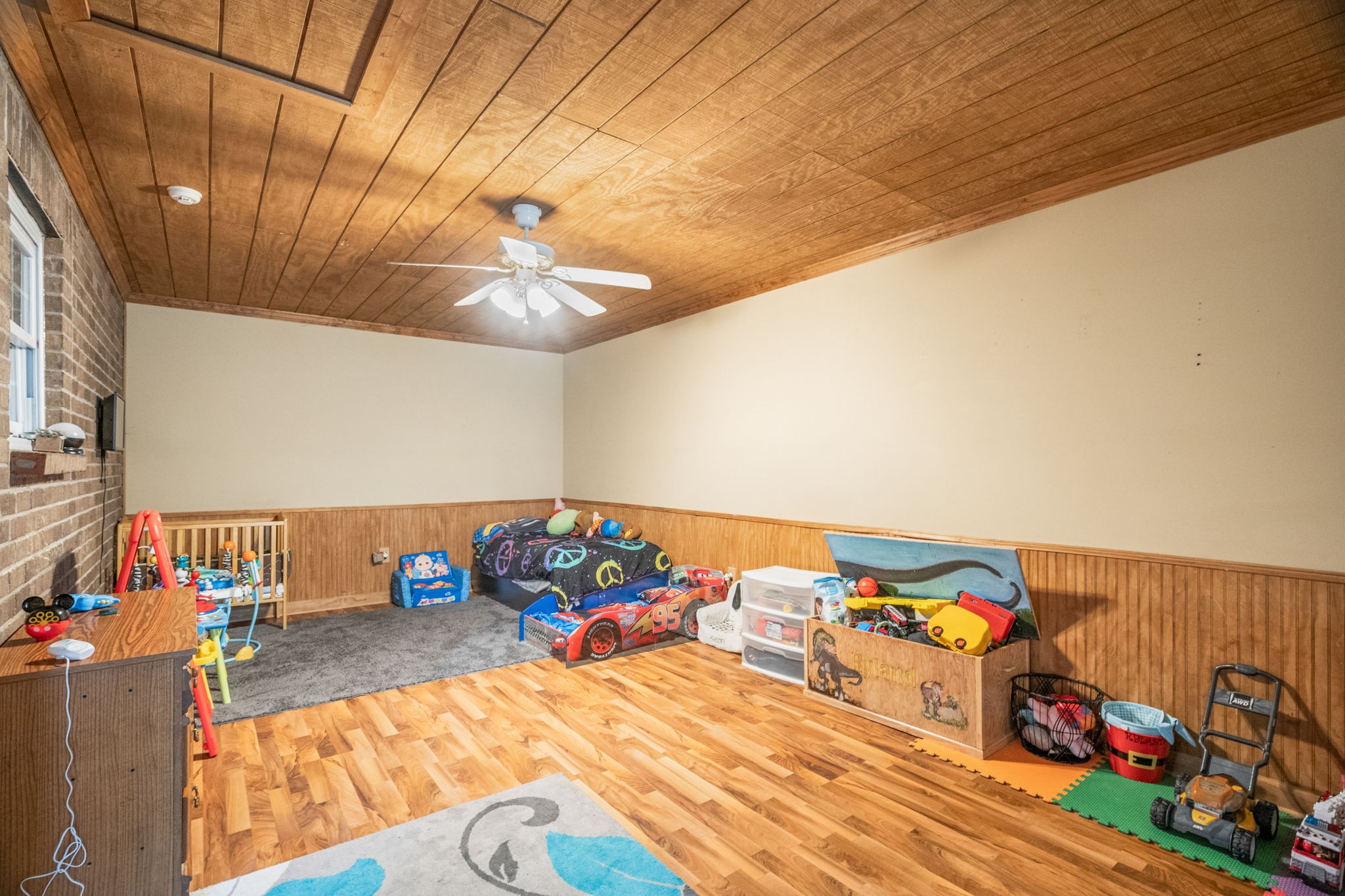 1521 Rapids Rd