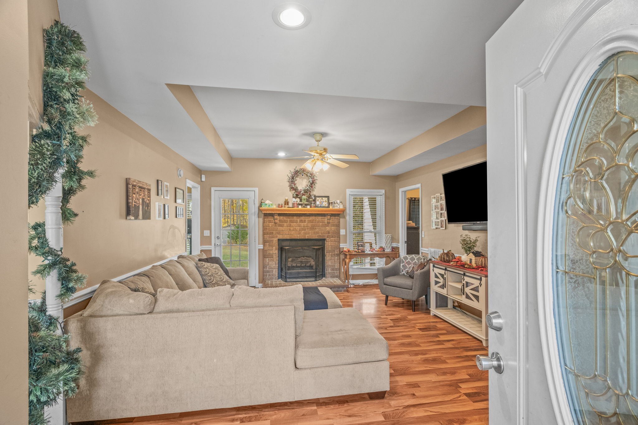 1521 Rapids Rd