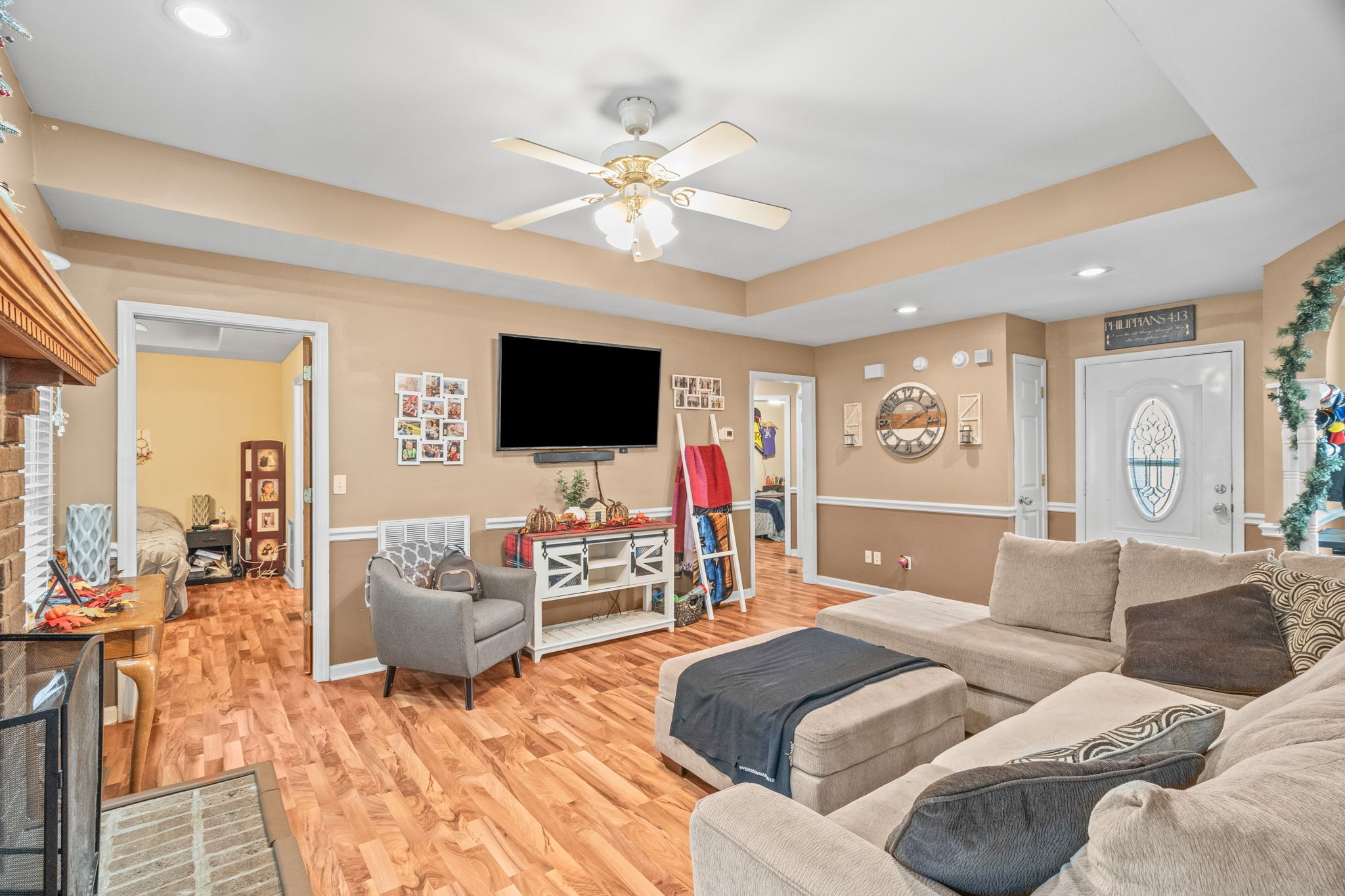 1521 Rapids Rd