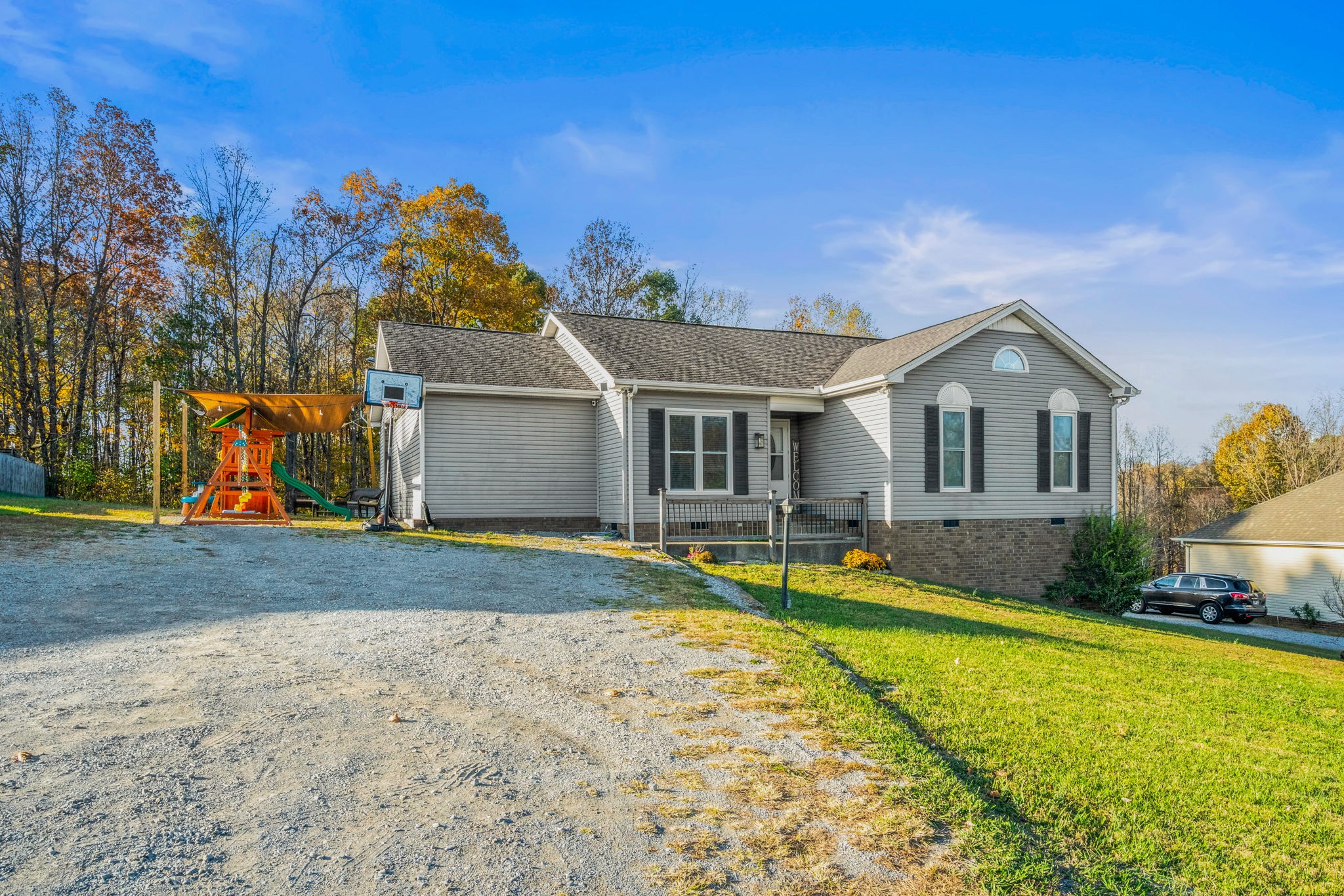 1521 Rapids Rd