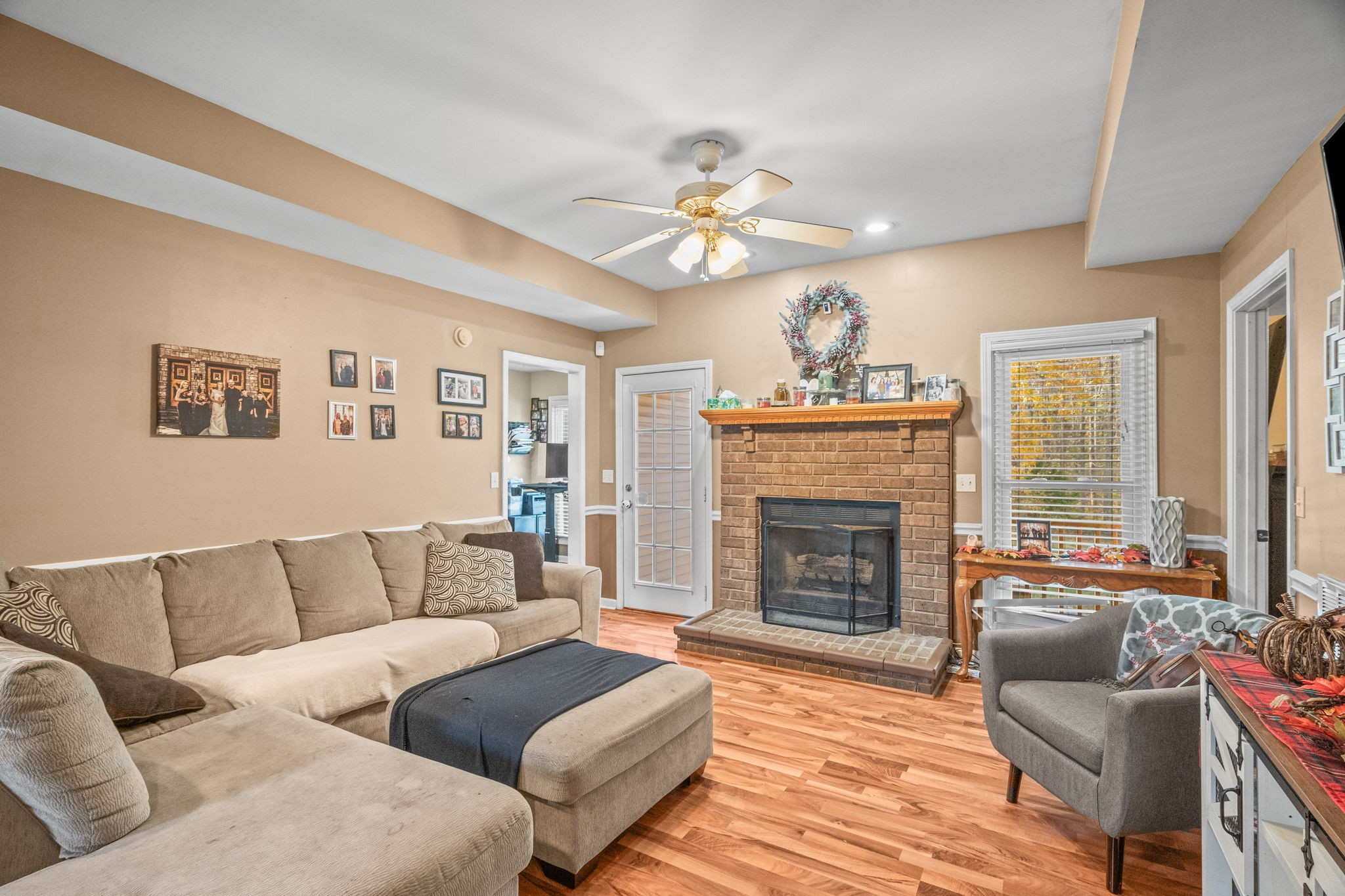 1521 Rapids Rd