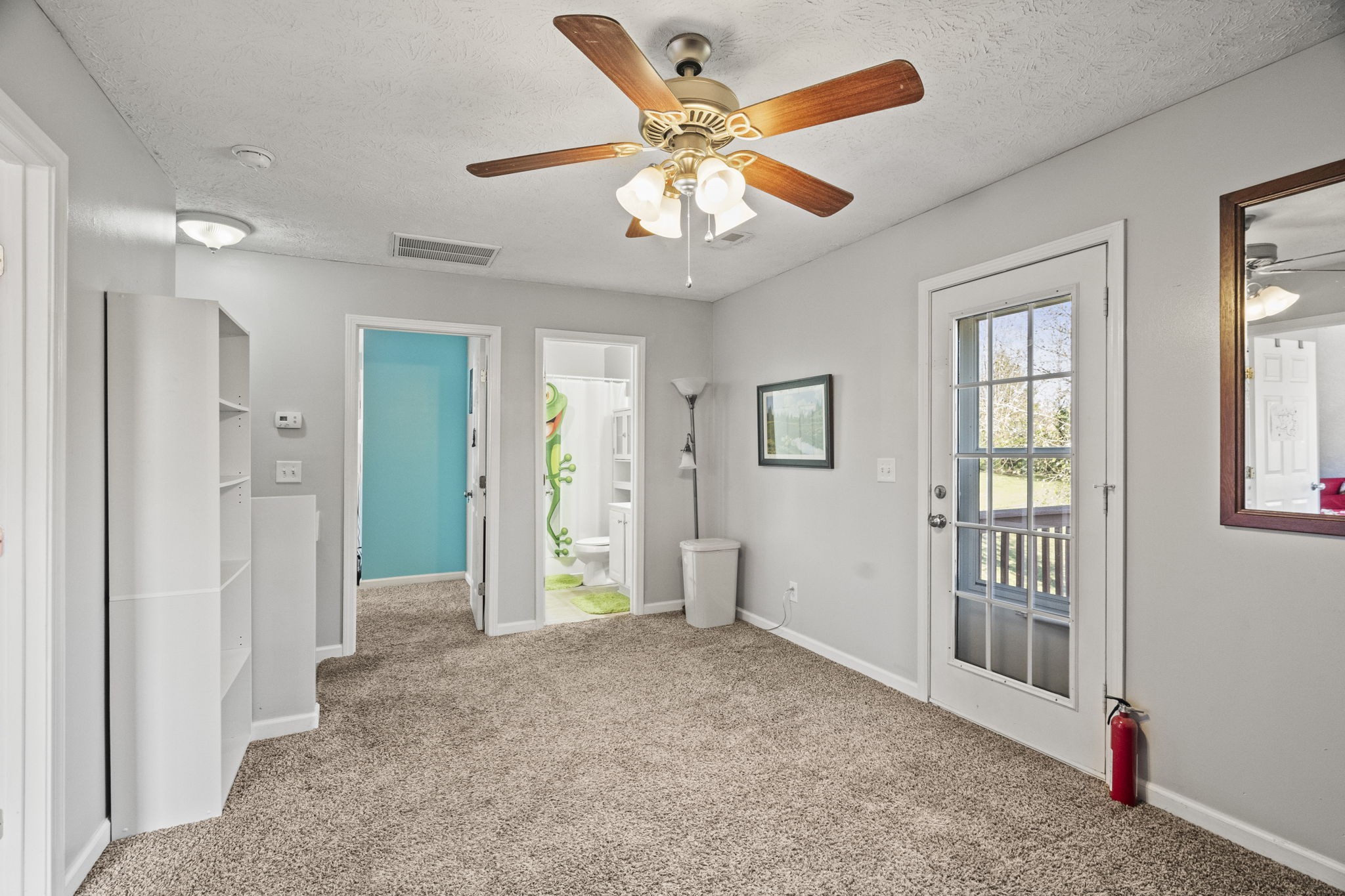 1005 Orchard Dr
