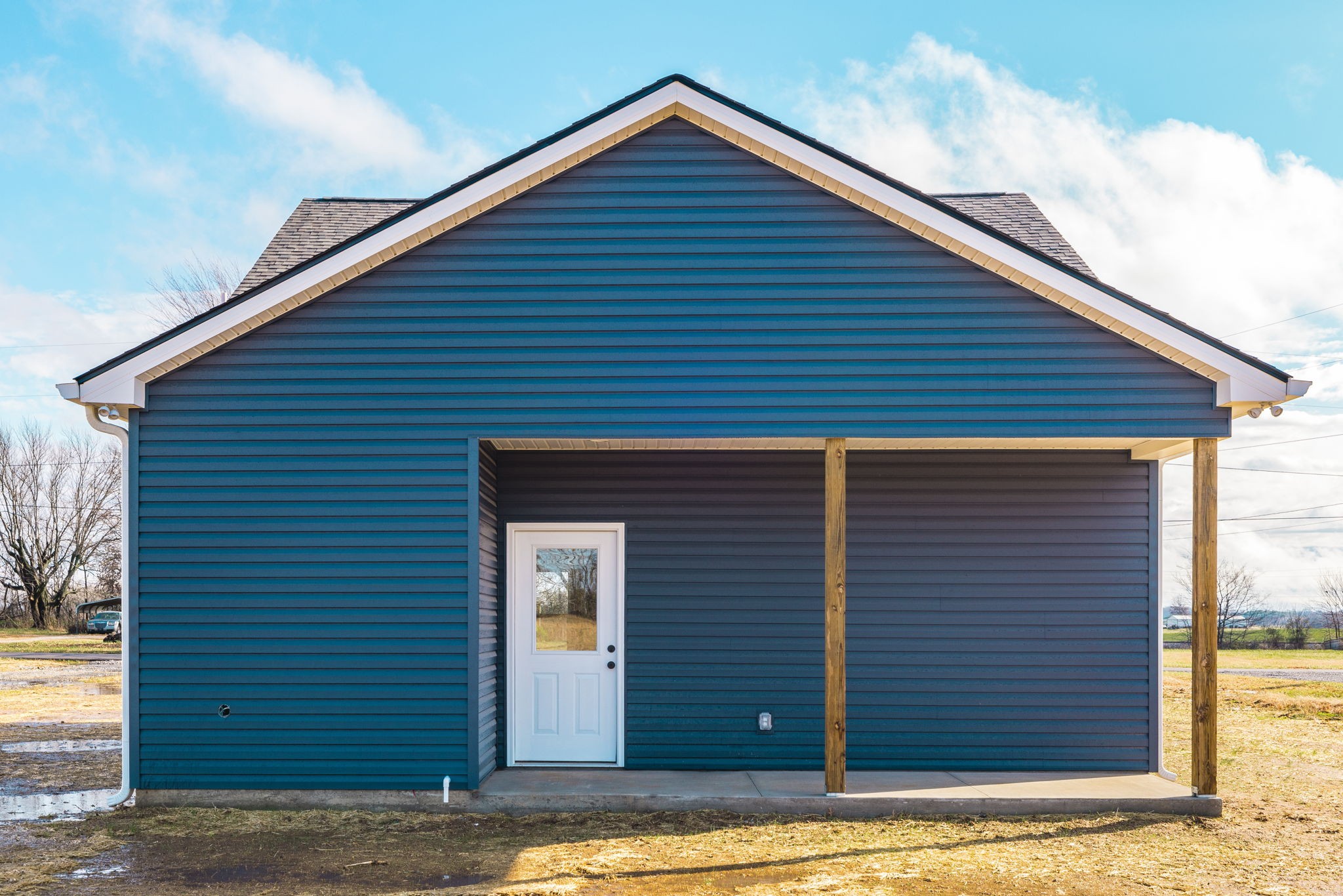 353 Woods Rd