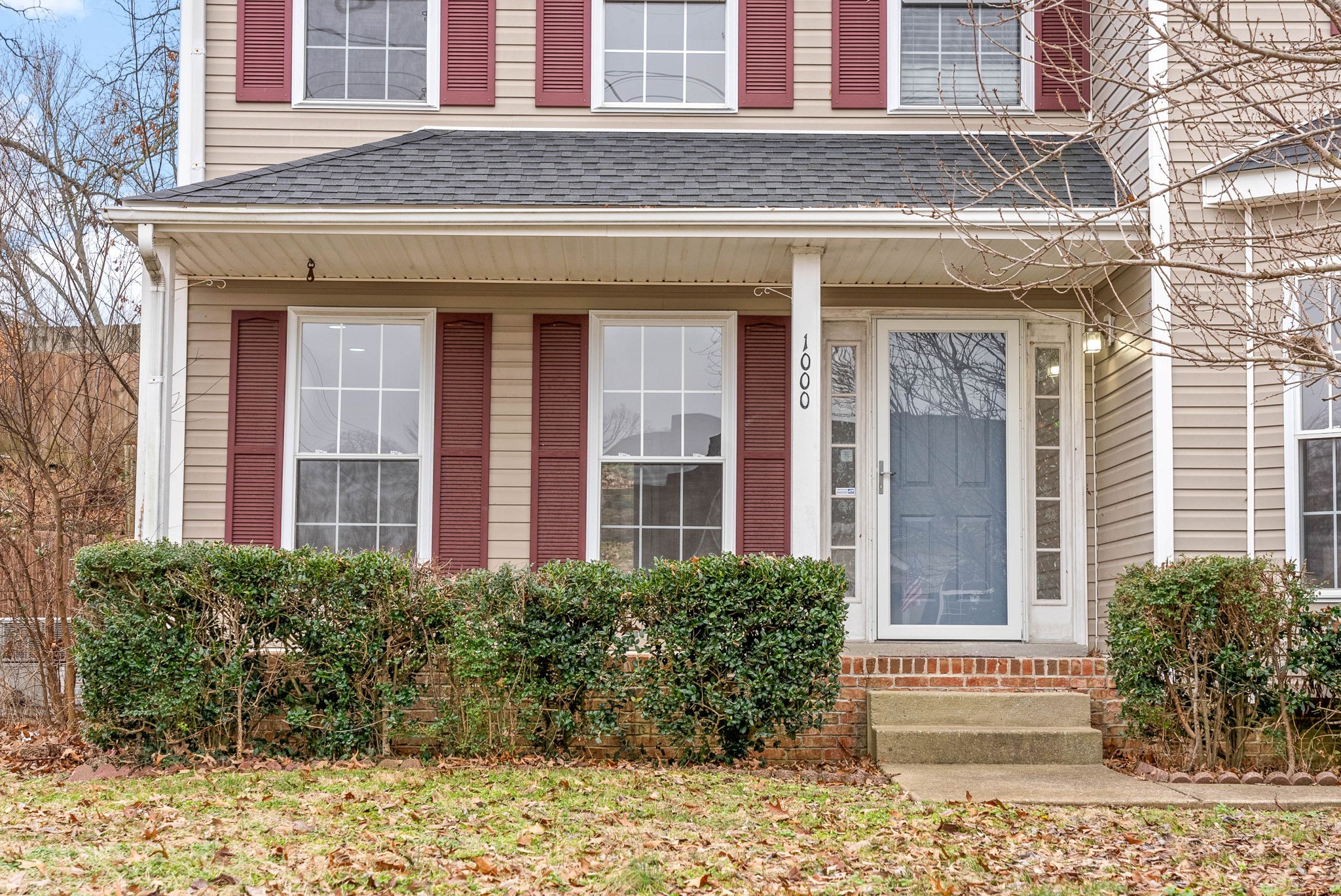1000 Roedeer Dr