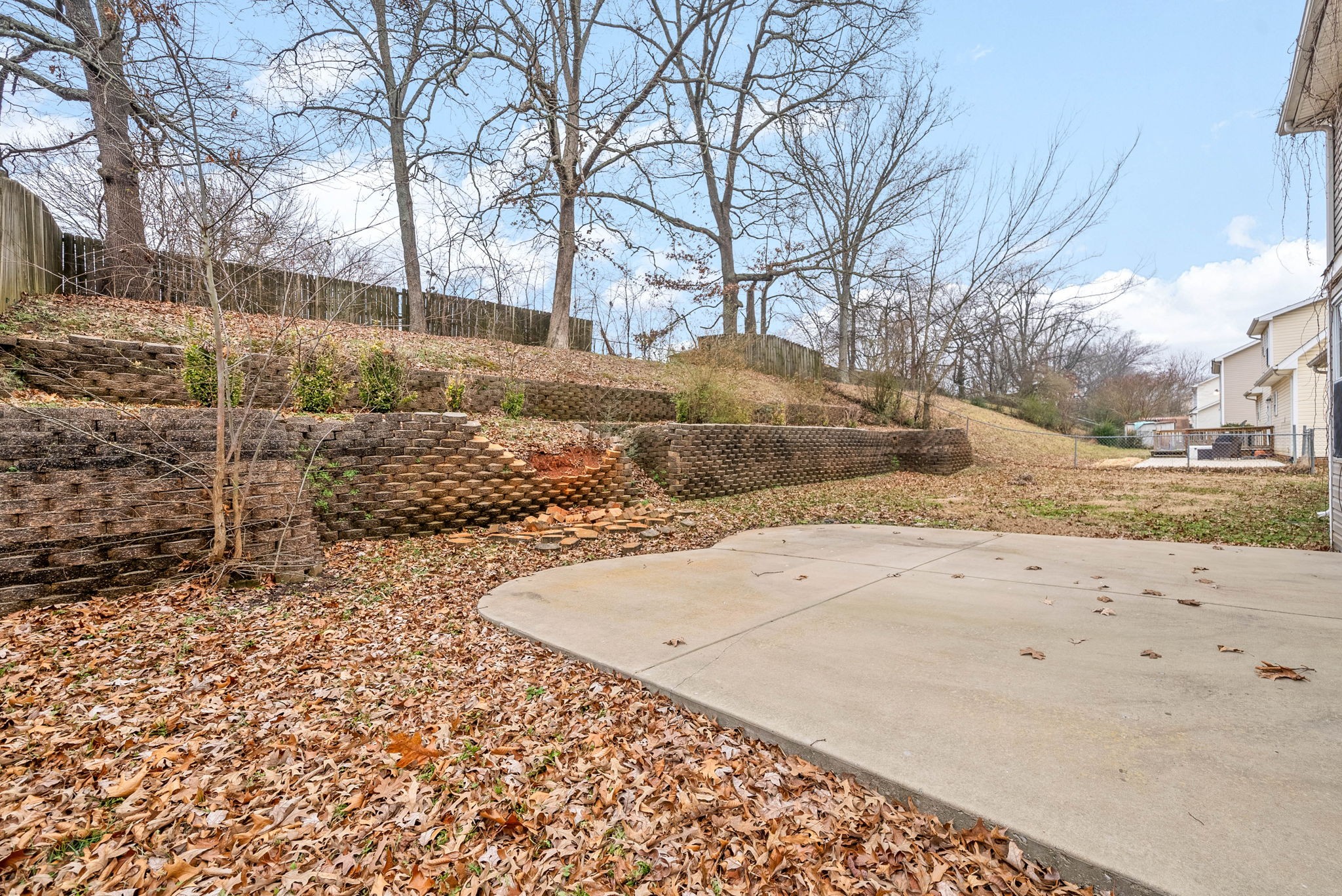 1000 Roedeer Dr
