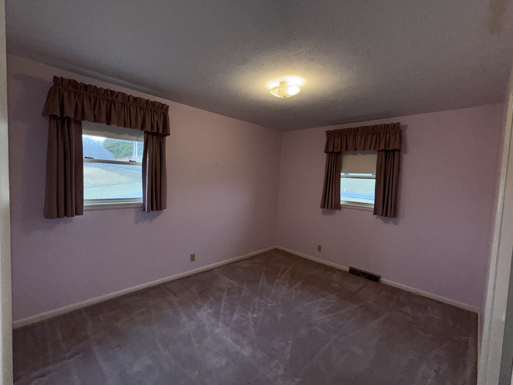 1706 W Grab Creek Rd