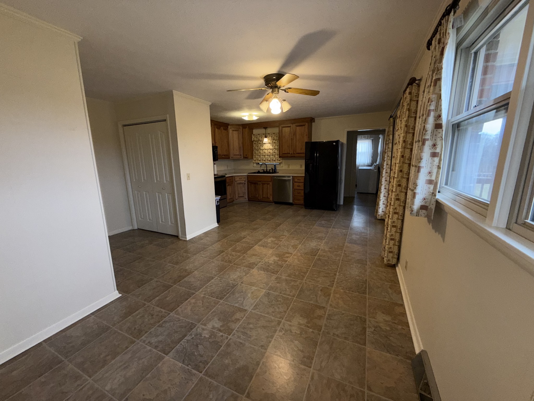 1706 W Grab Creek Rd