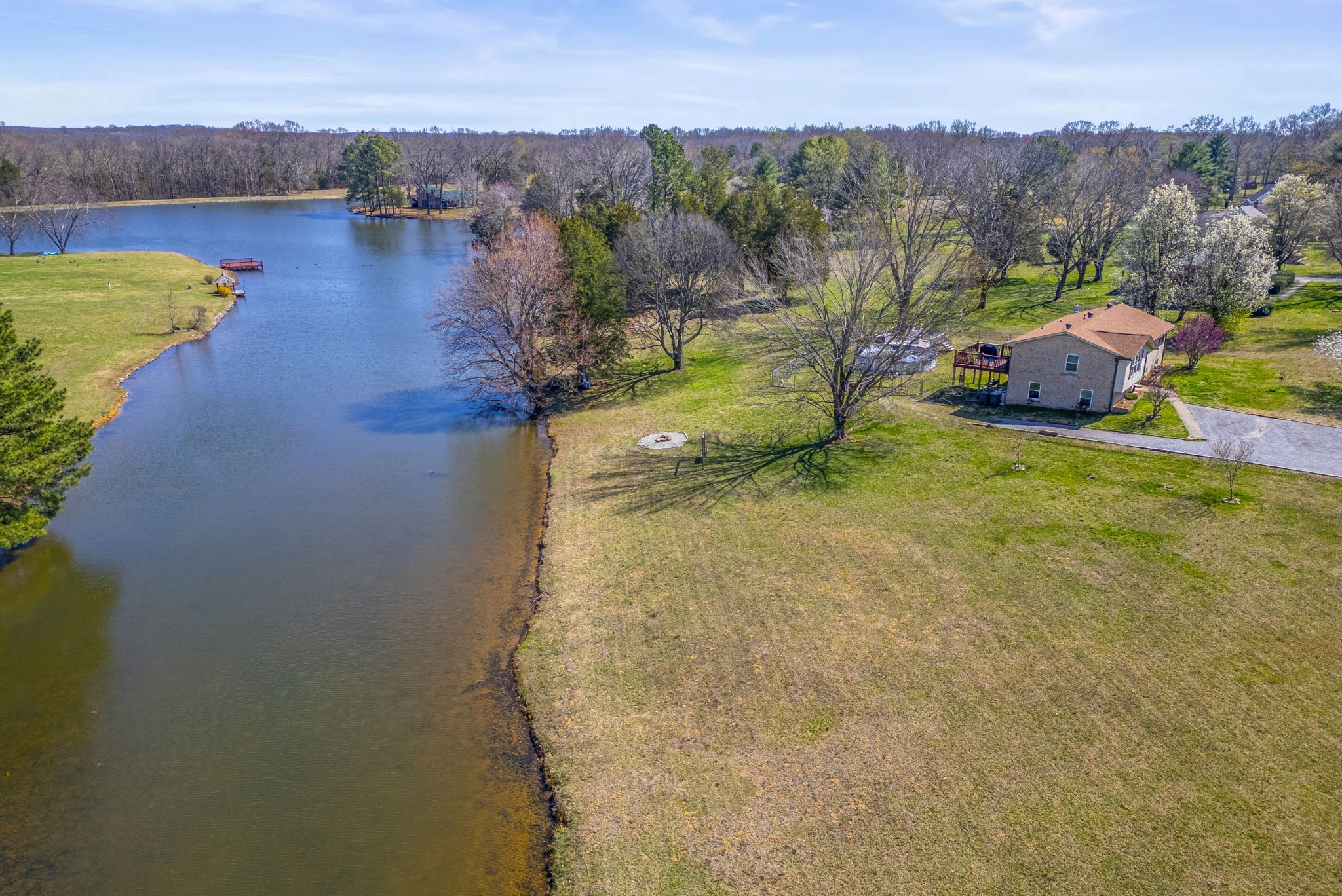 204 Drakewood Dr