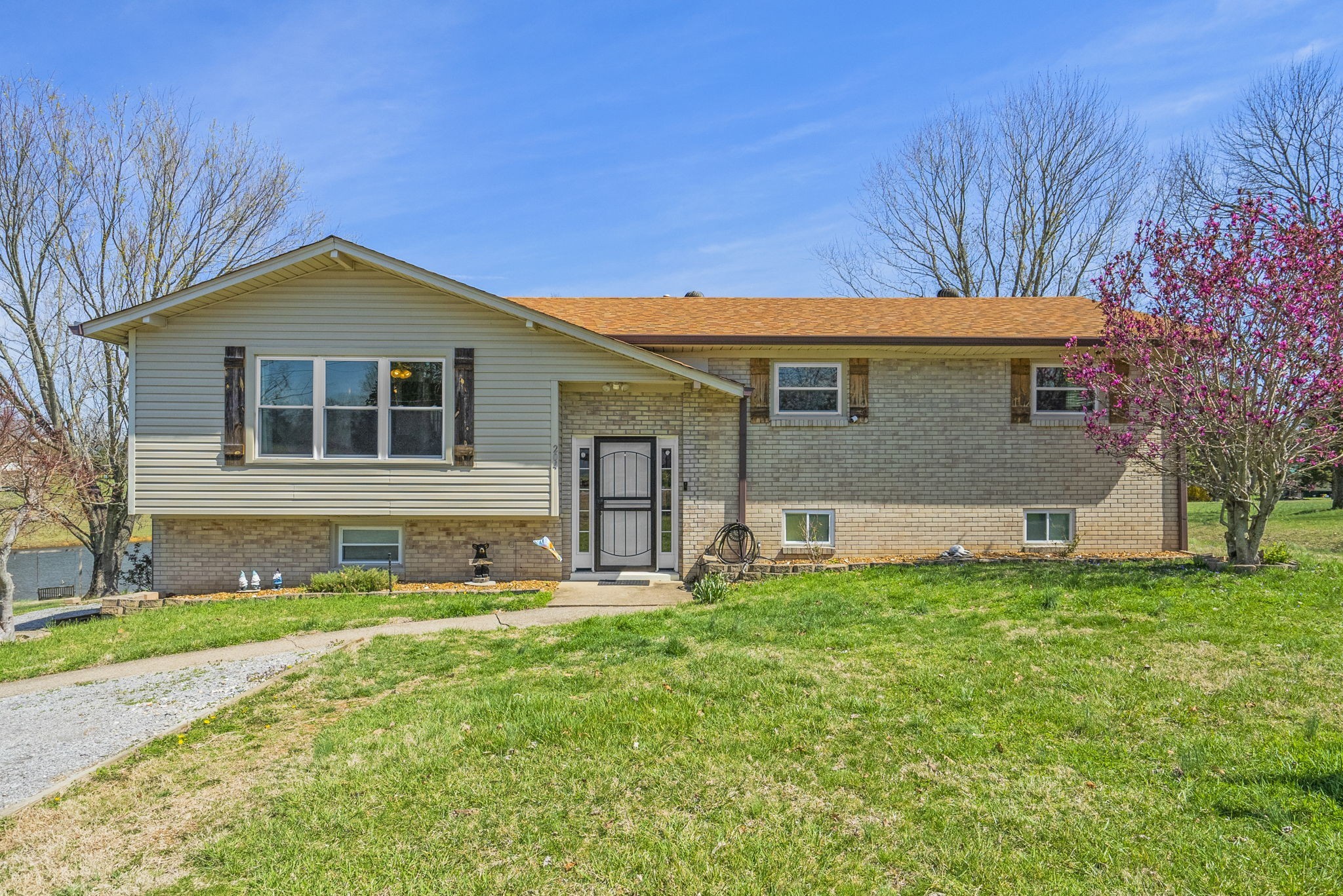 204 Drakewood Dr