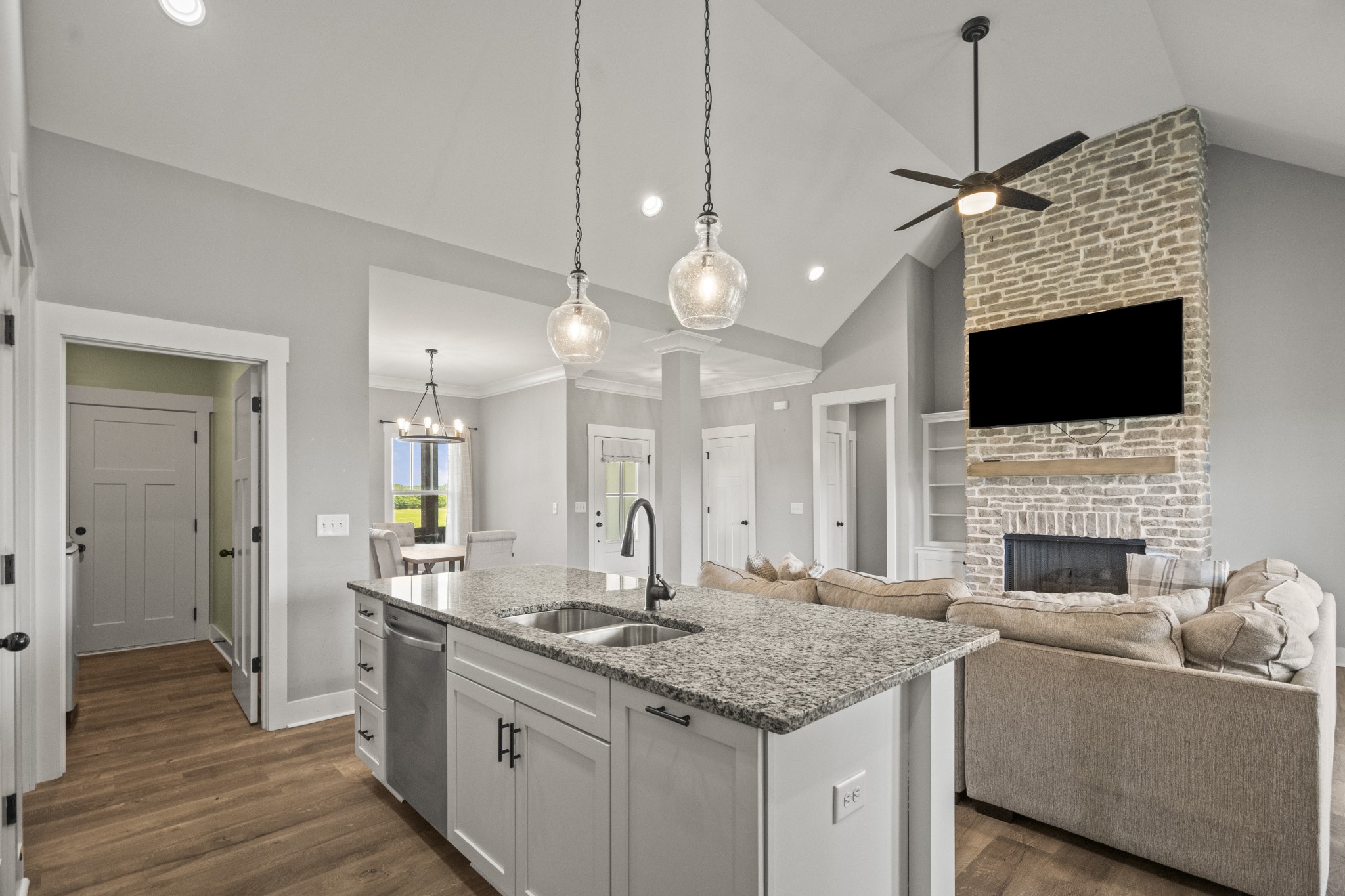 1406 Fowler Ford Rd