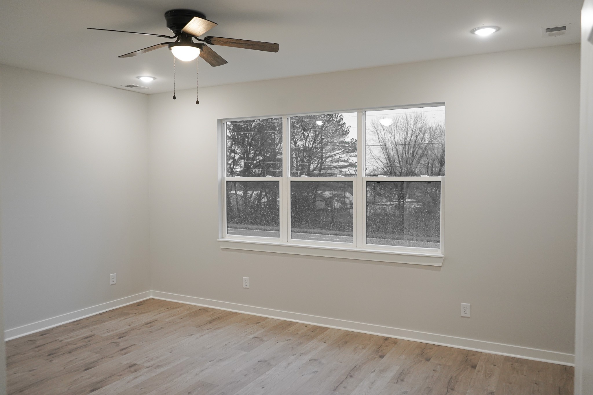 206 Highway 52, E