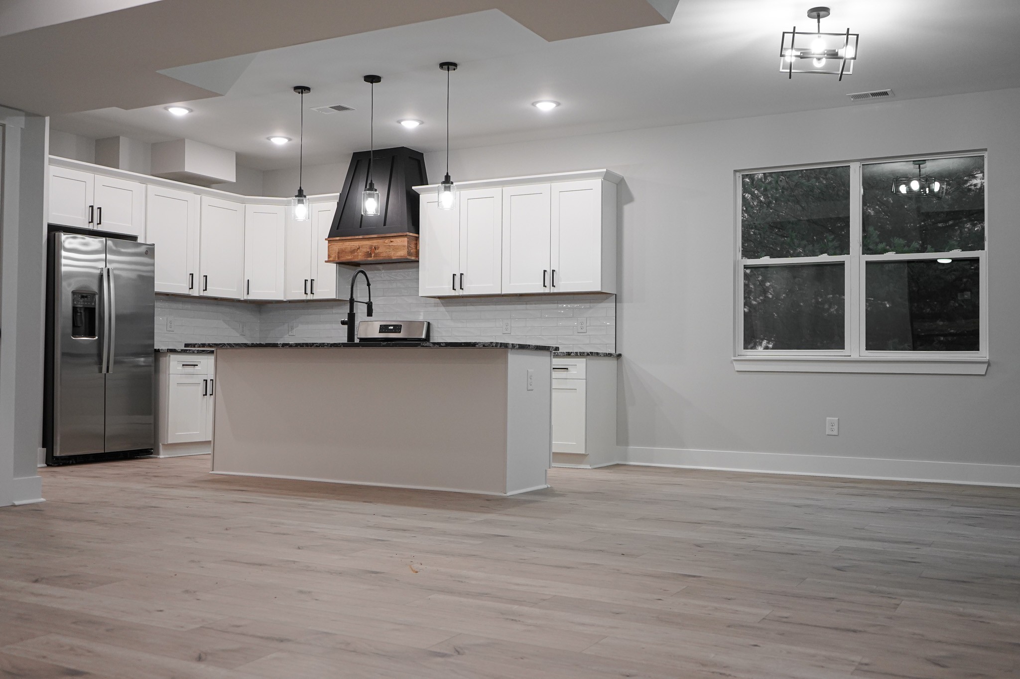 206 Highway 52, E