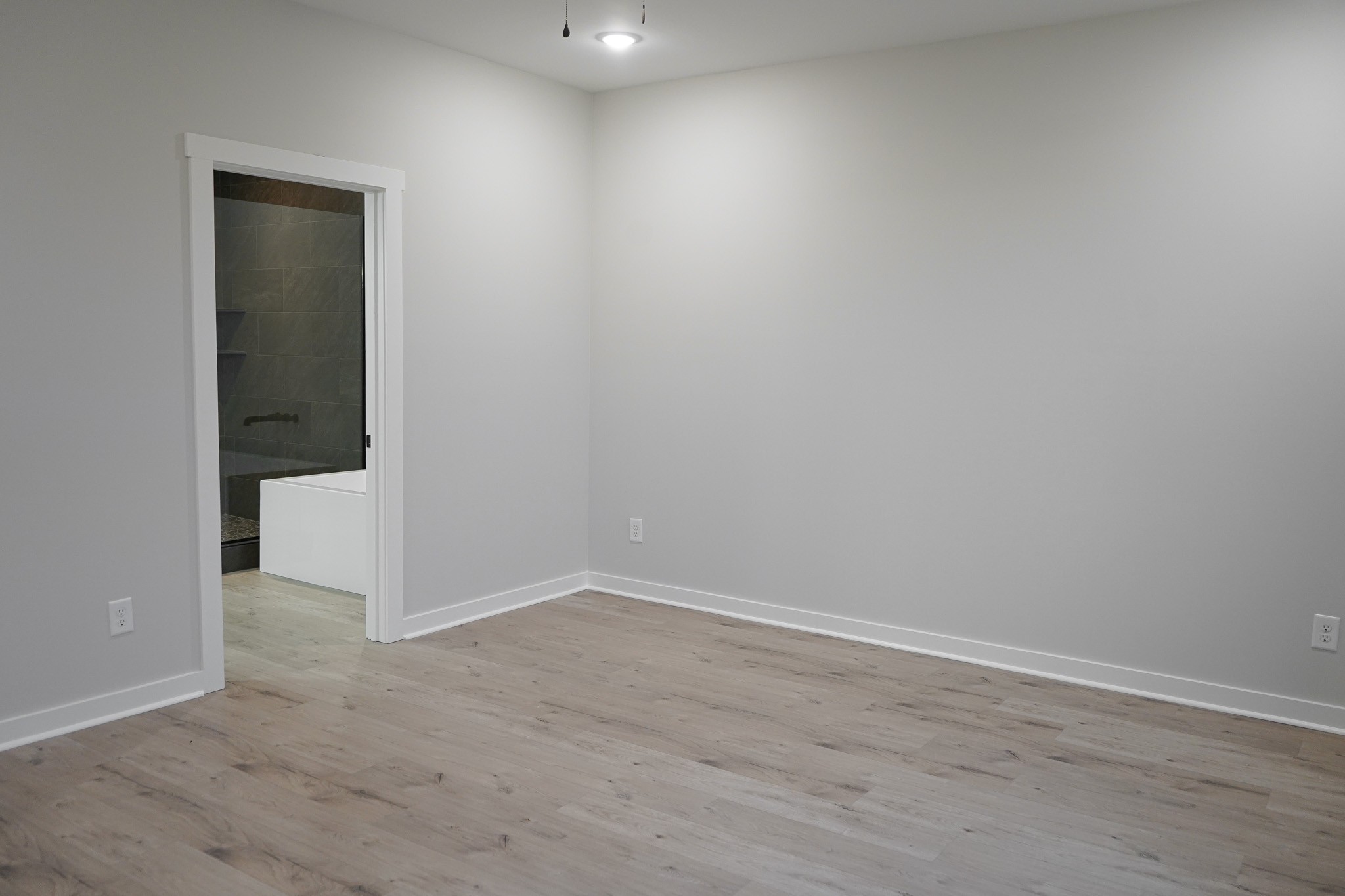 206 Highway 52, E