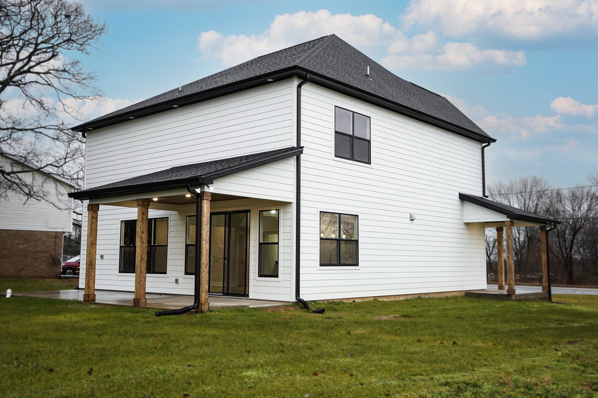 206 Highway 52, E