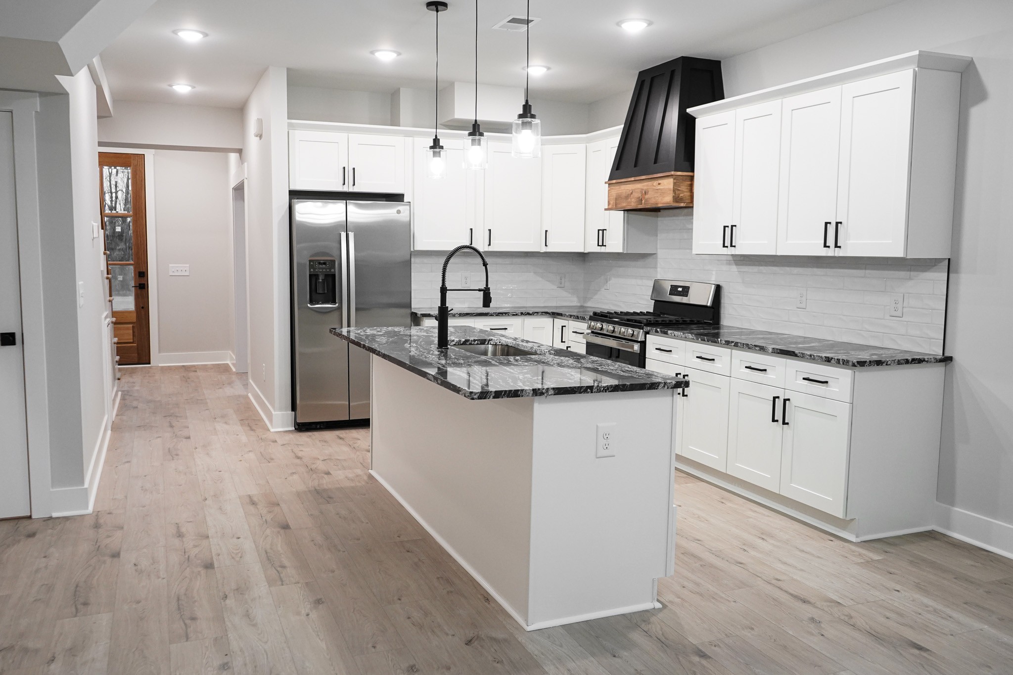 206 Highway 52, E