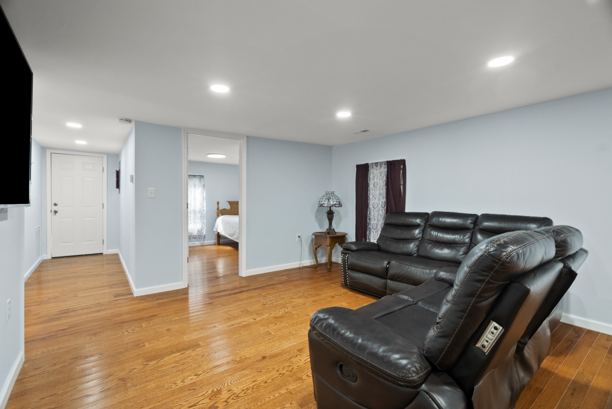 408 W McGlothlin St