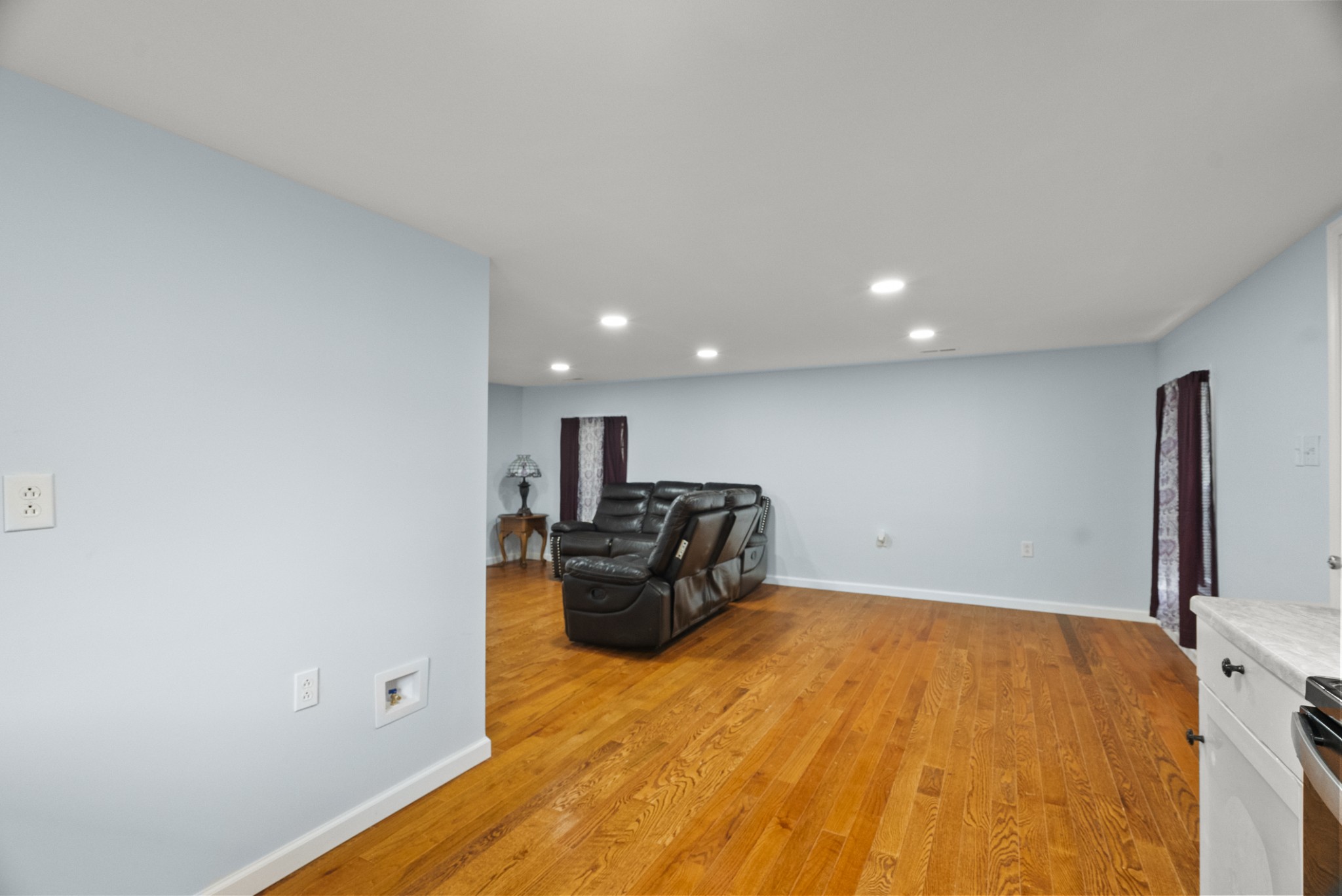 408 W McGlothlin St