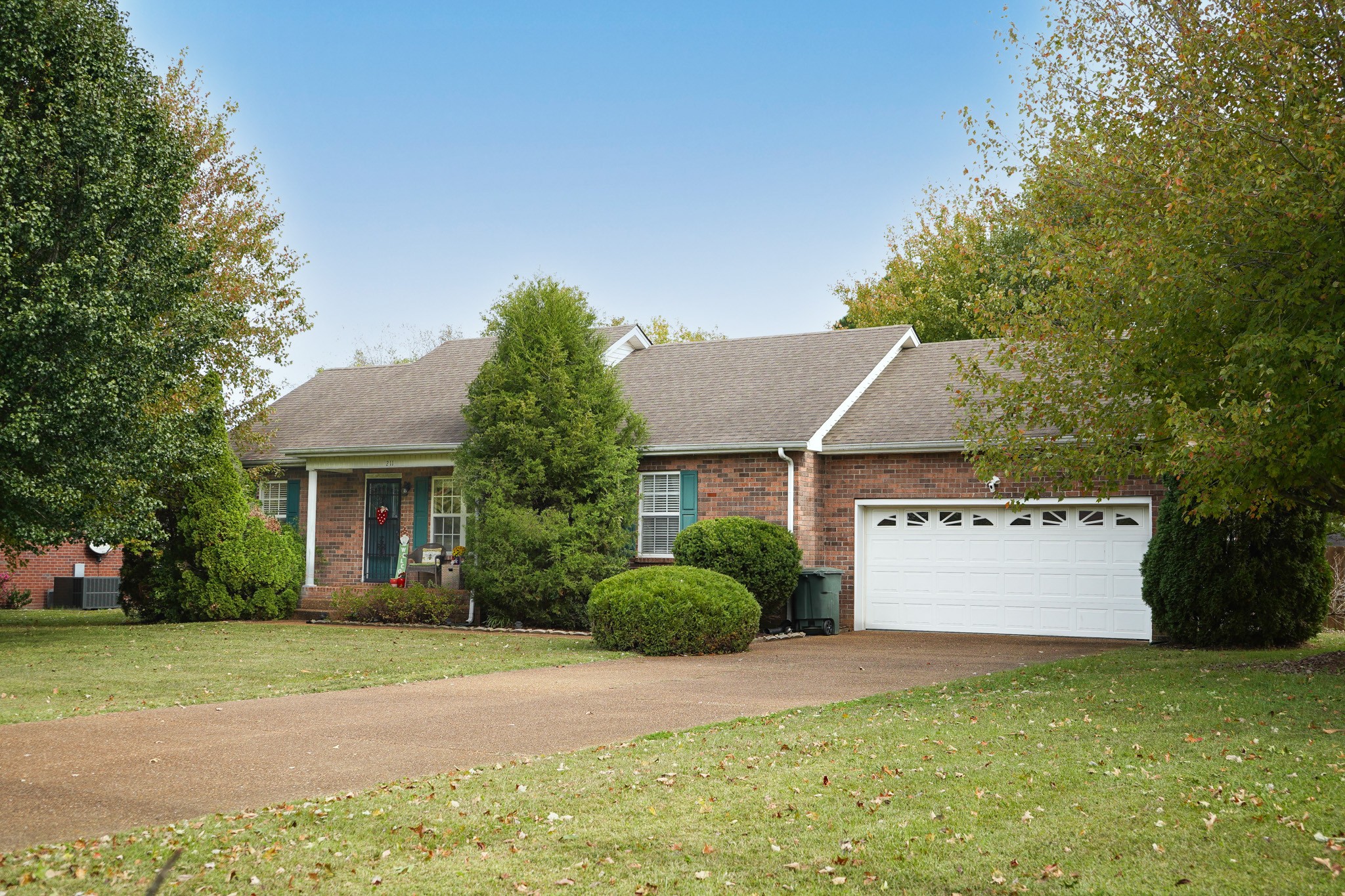 211 Amy Dr
