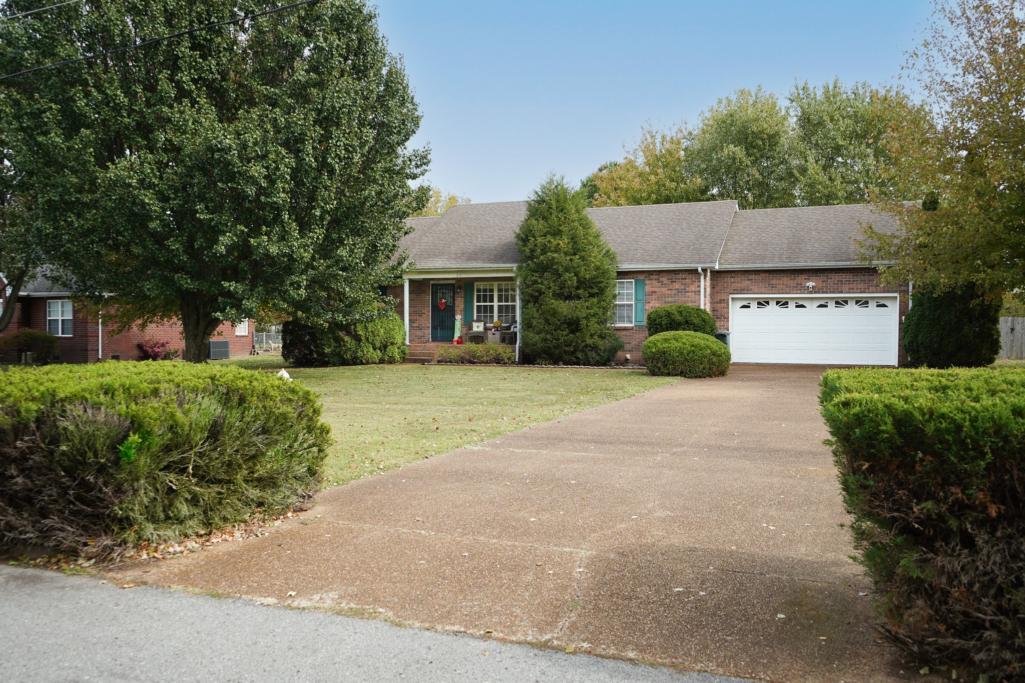 211 Amy Dr