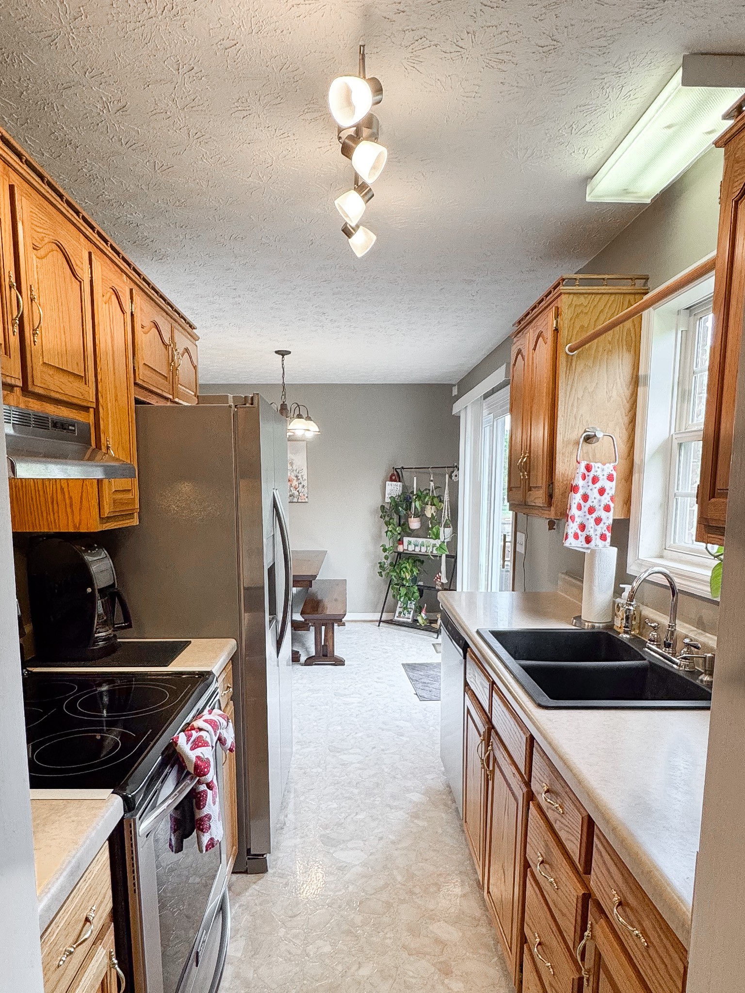 211 Amy Dr