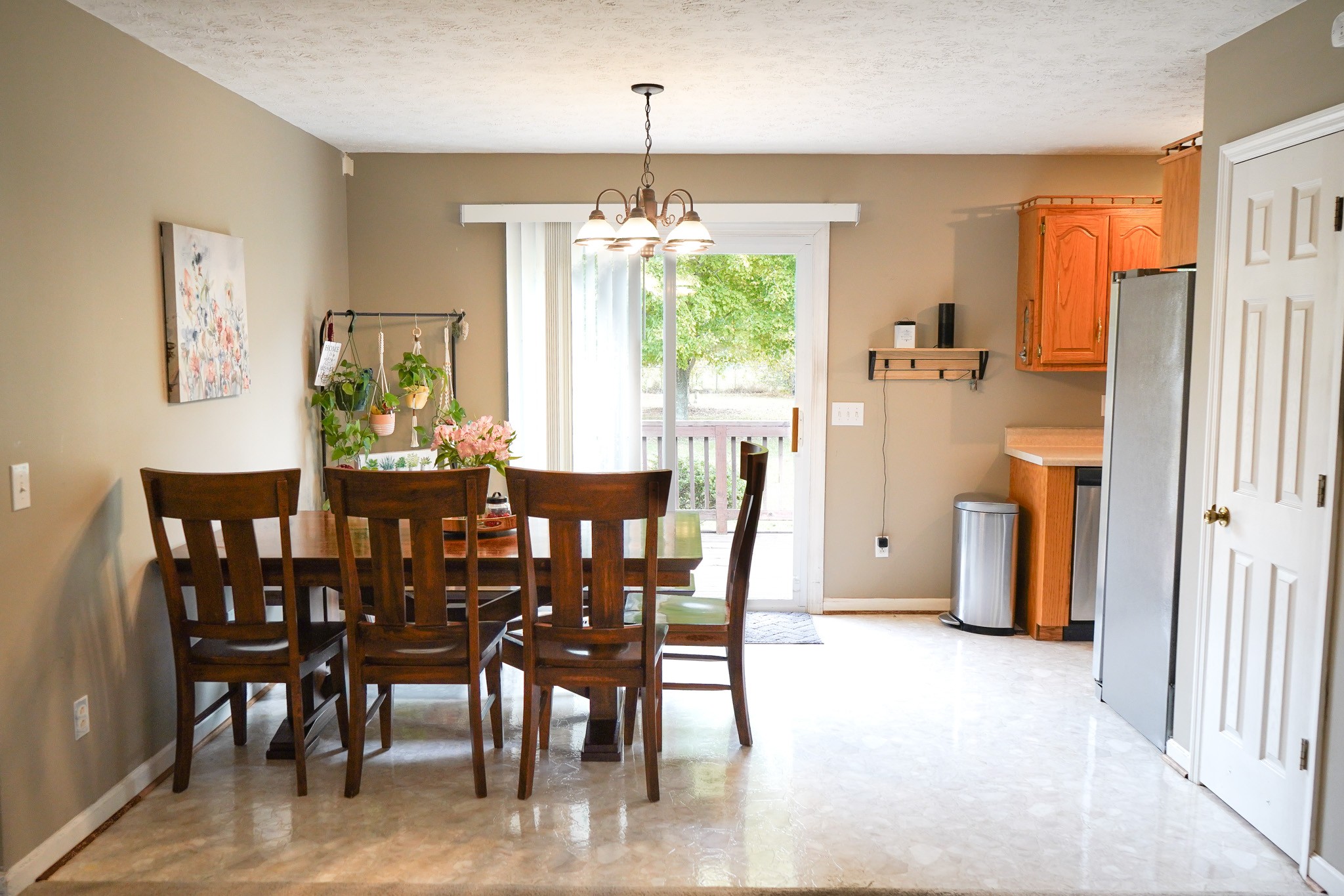 211 Amy Dr