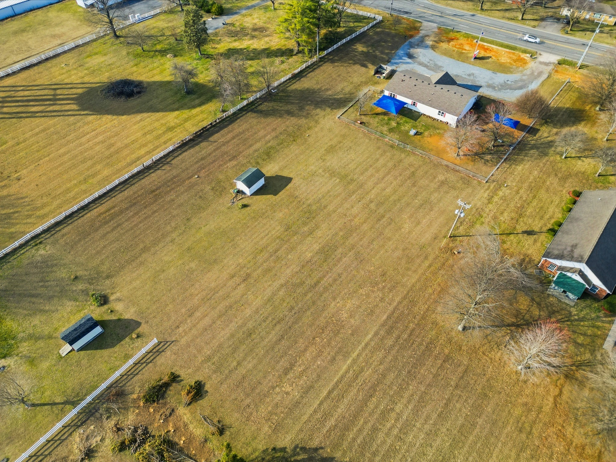 609 Hwy 52E