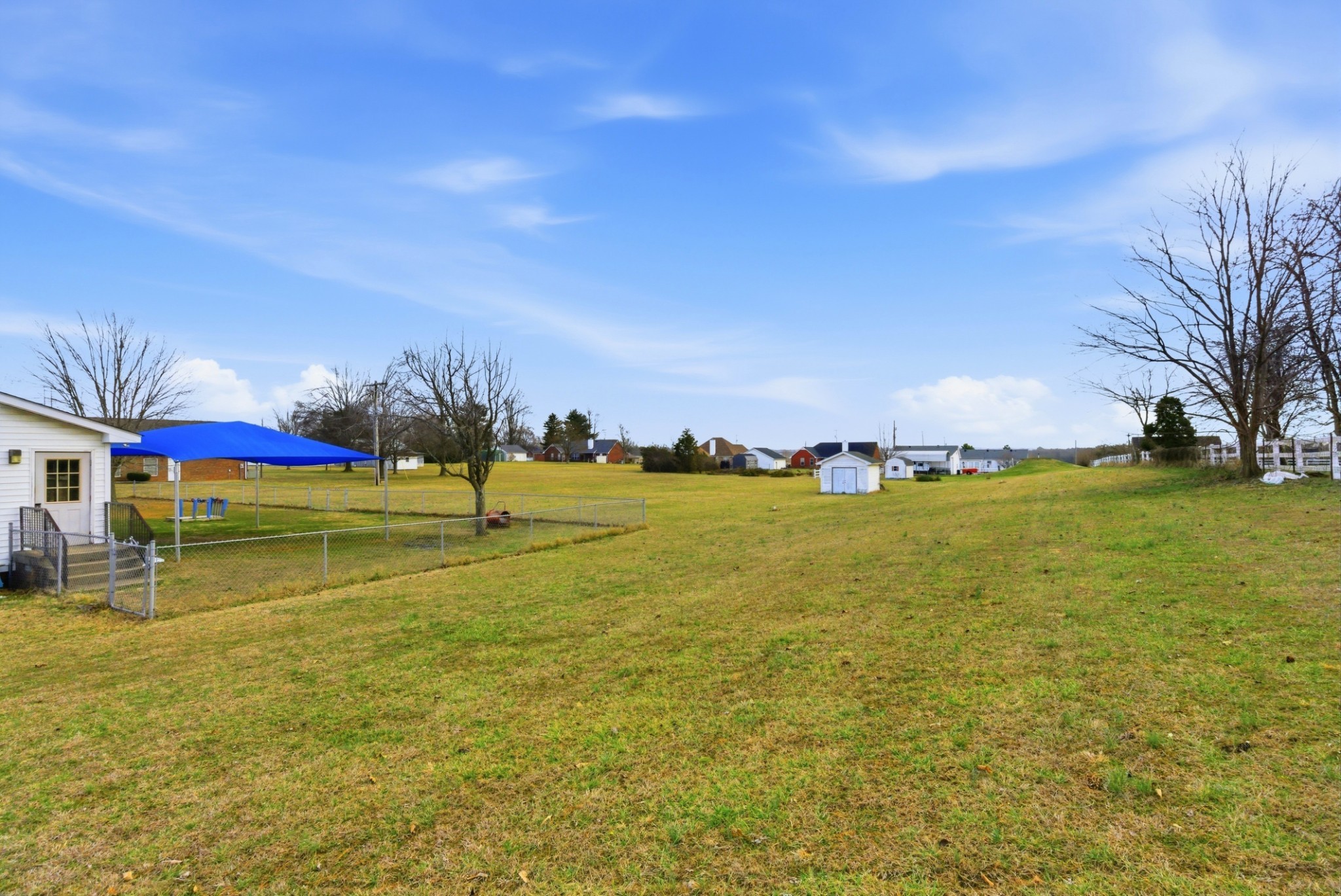 609 Hwy 52E