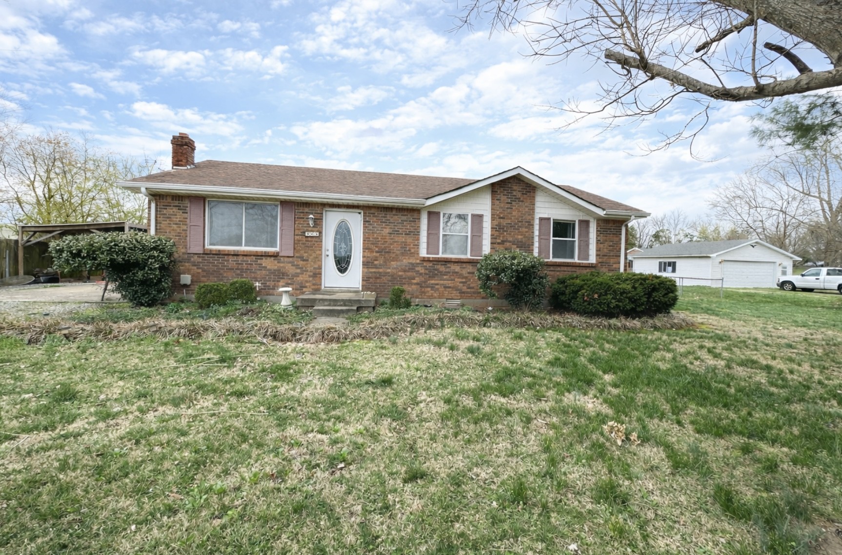 904 Hwy 52, E