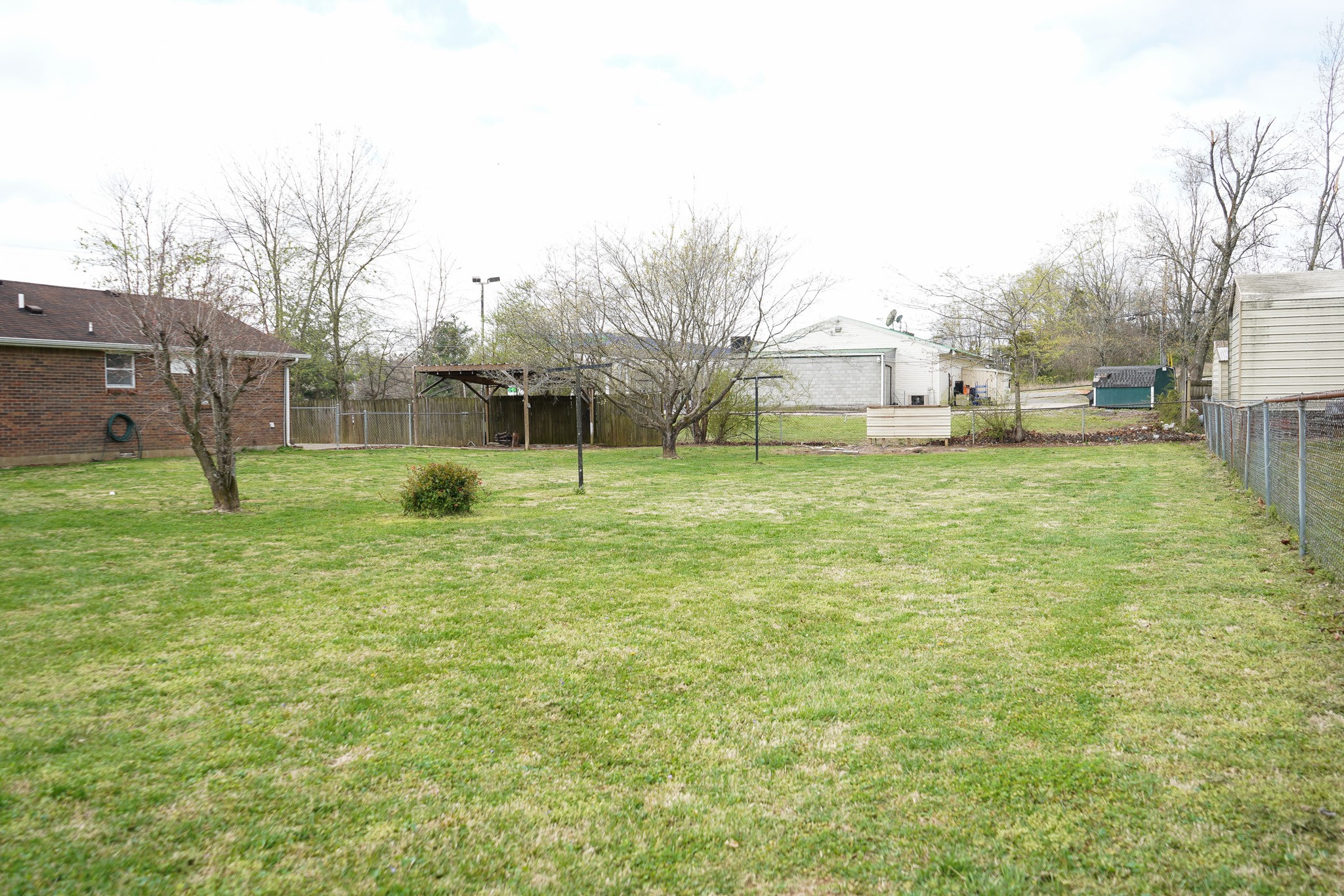 904 Hwy 52, E