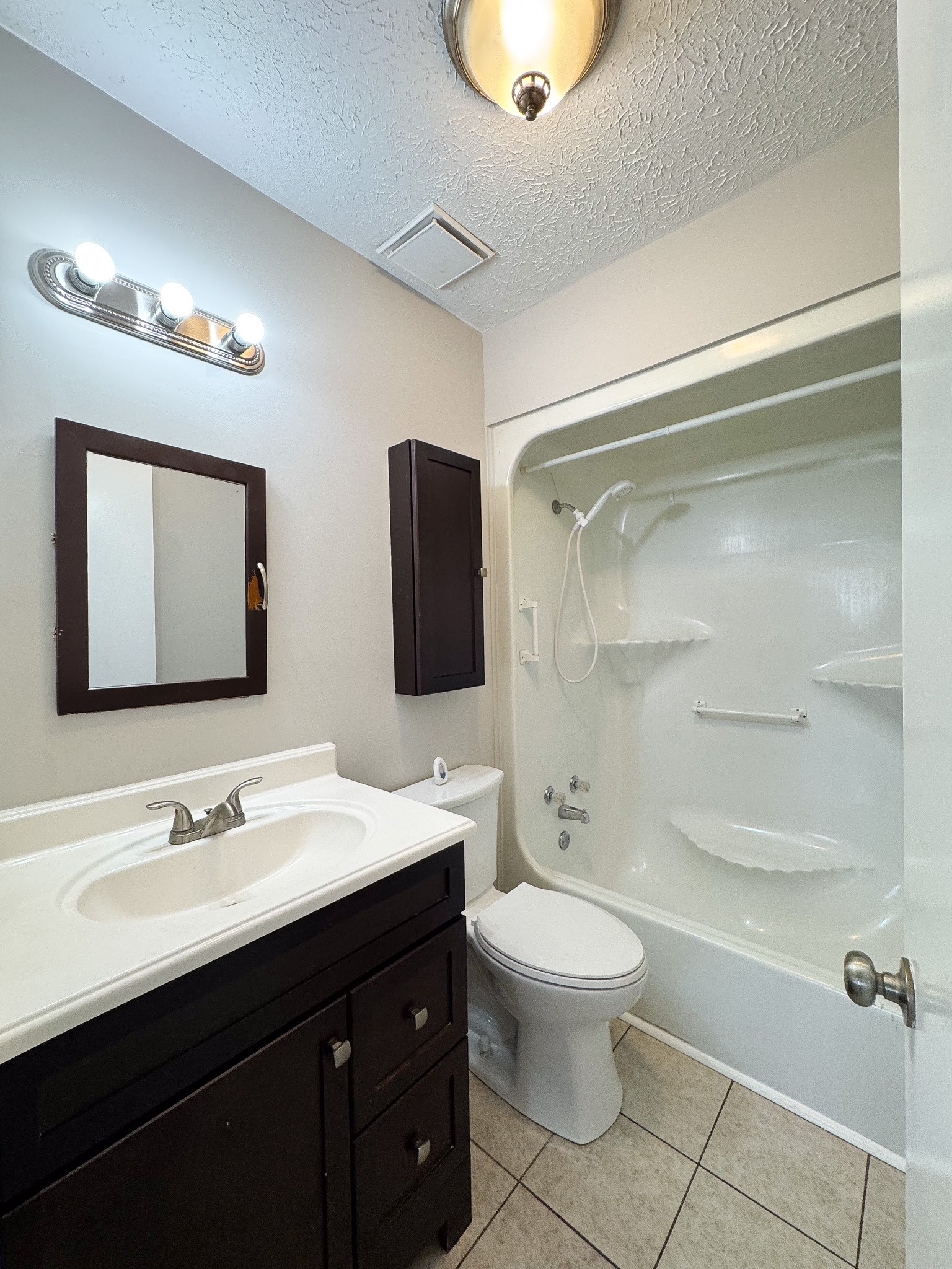 904 Hwy 52, E