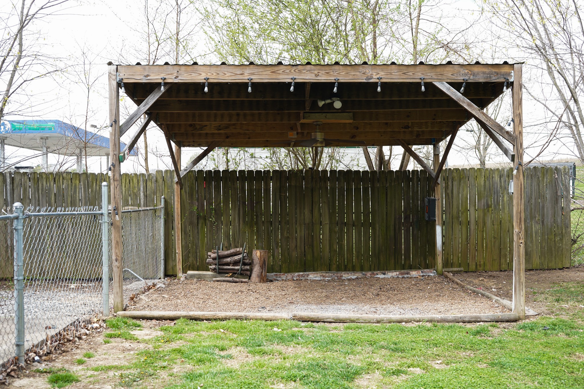 904 Hwy 52, E