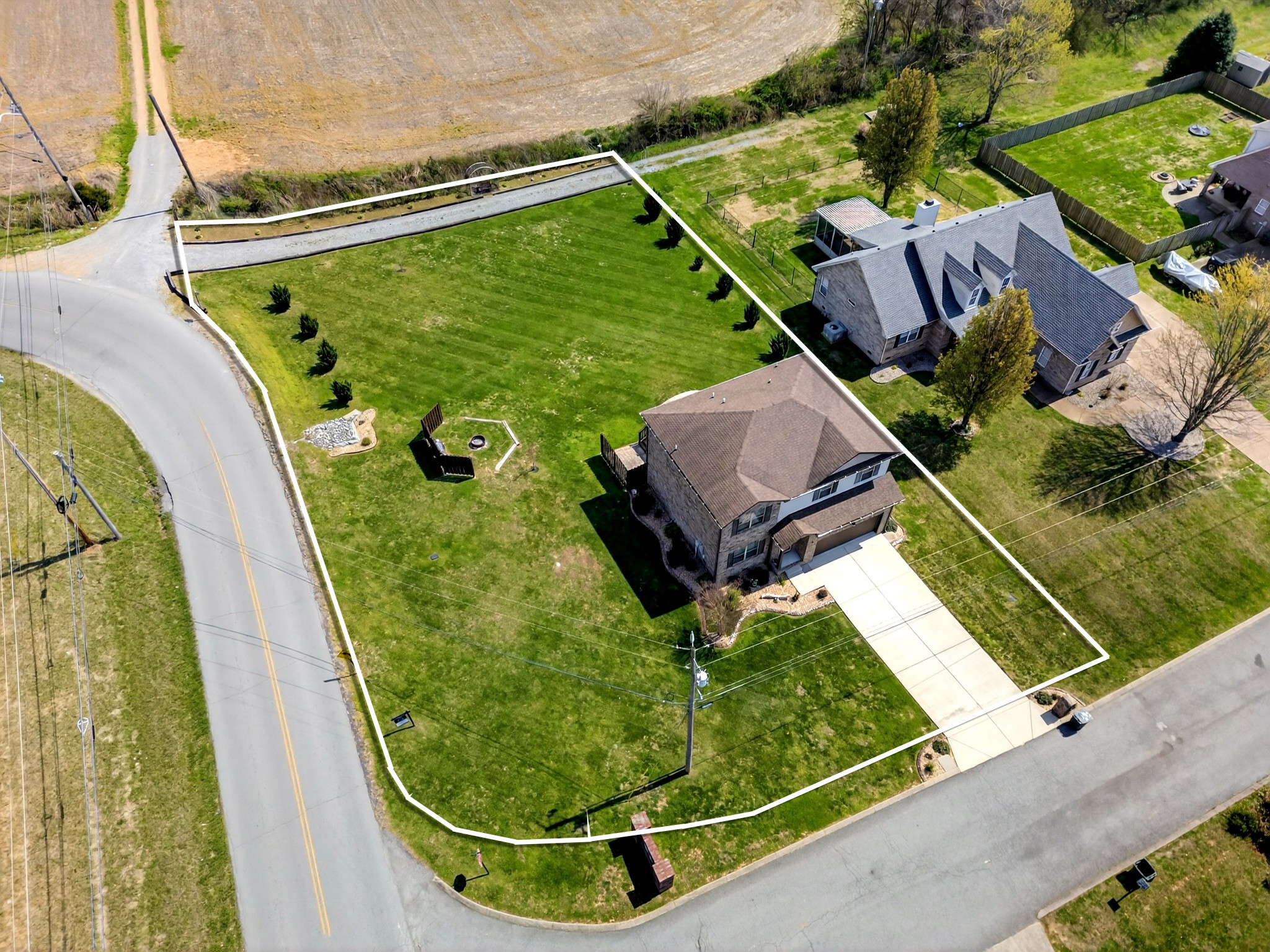 100 Emma Dr
