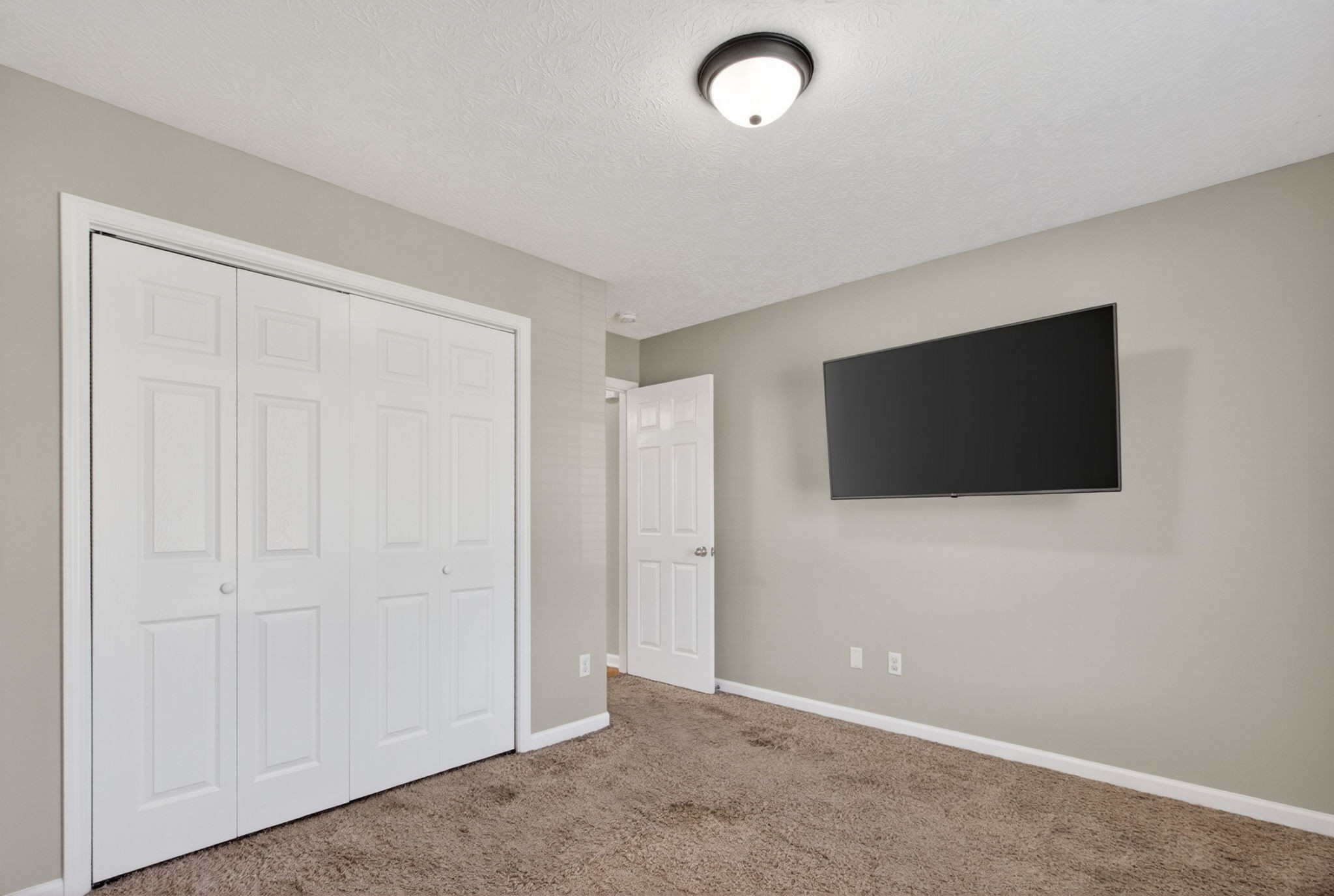 126 Hollands Way
