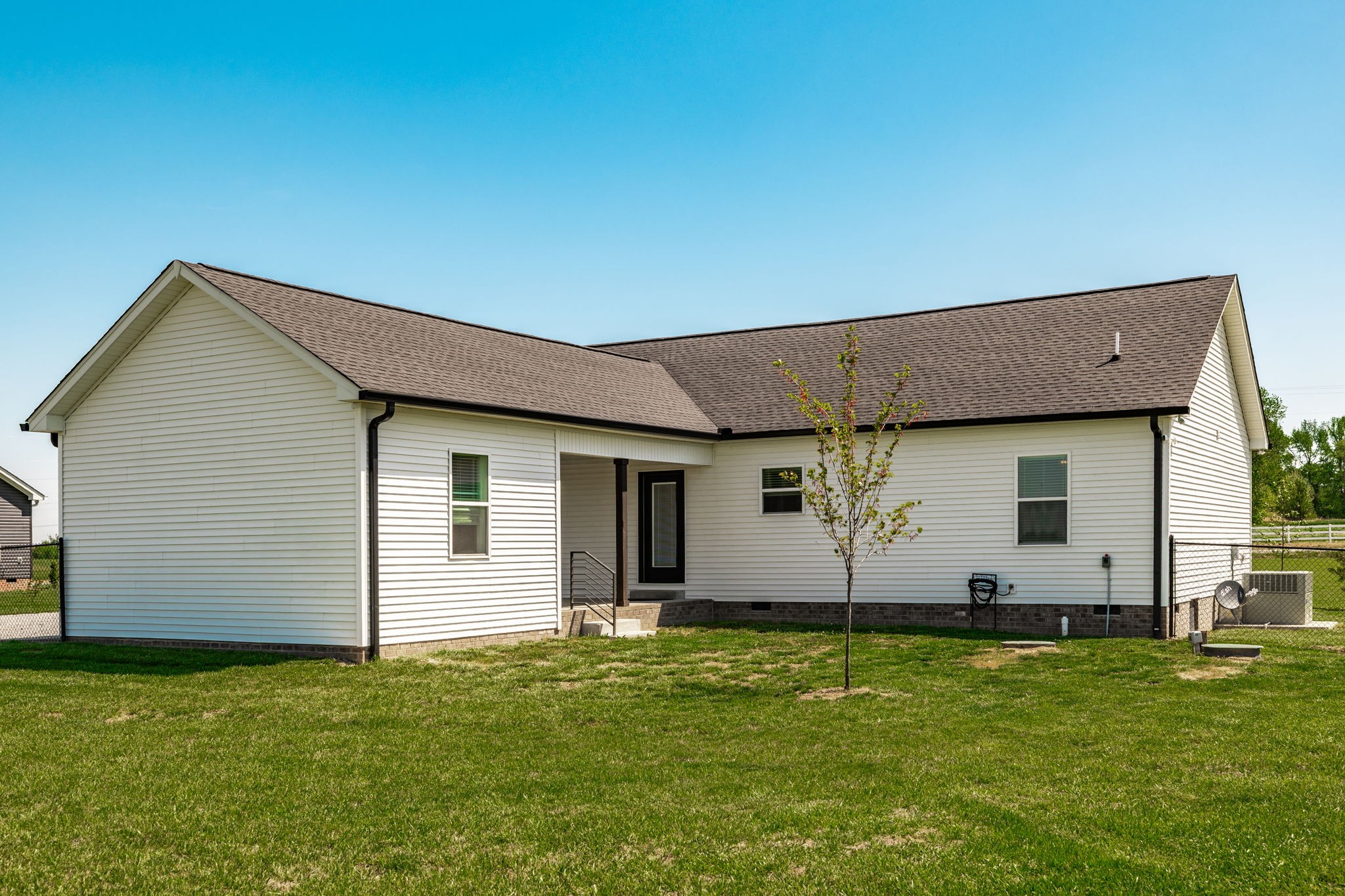 1323 N Corinth Rd
