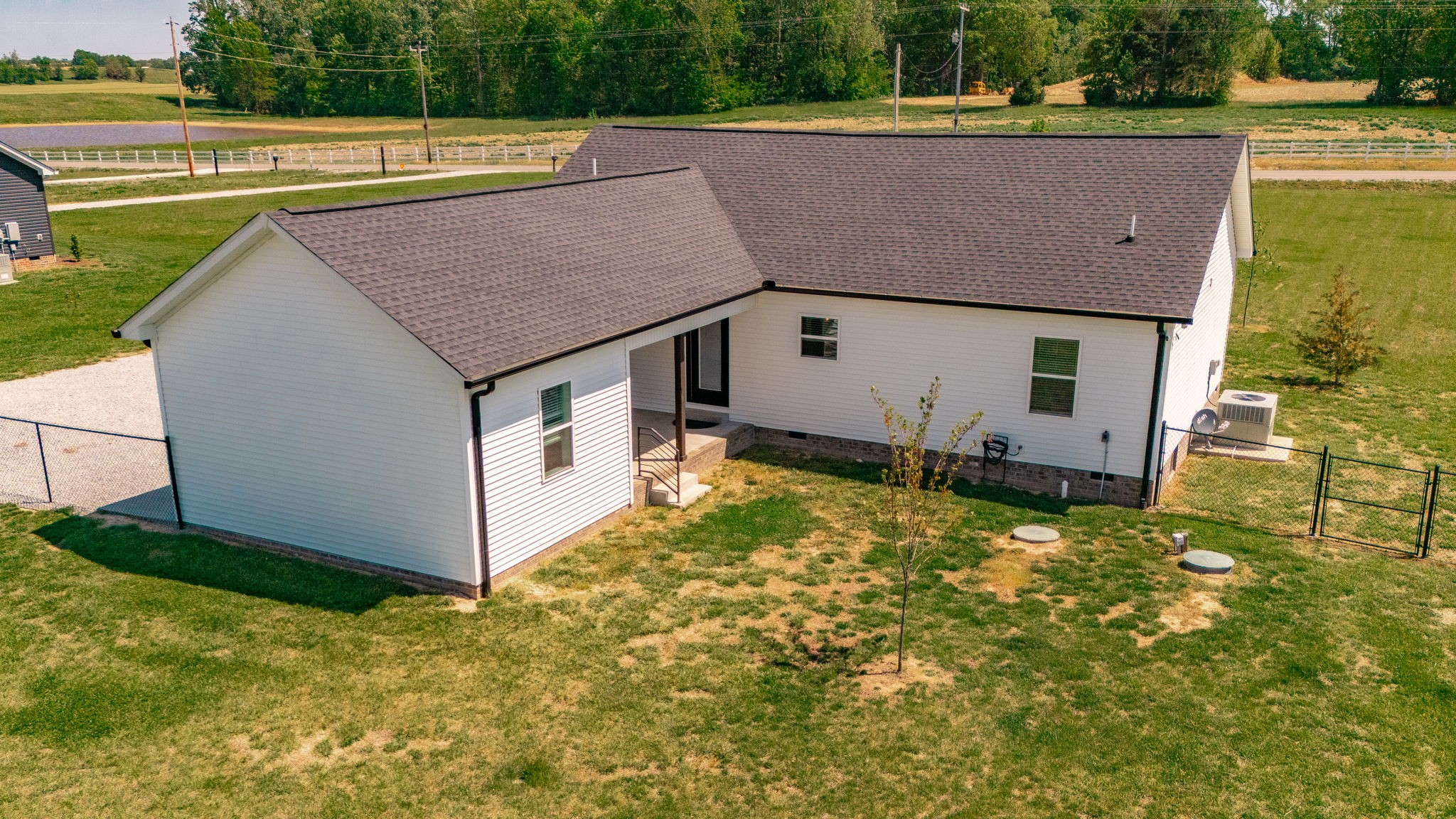 1323 N Corinth Rd