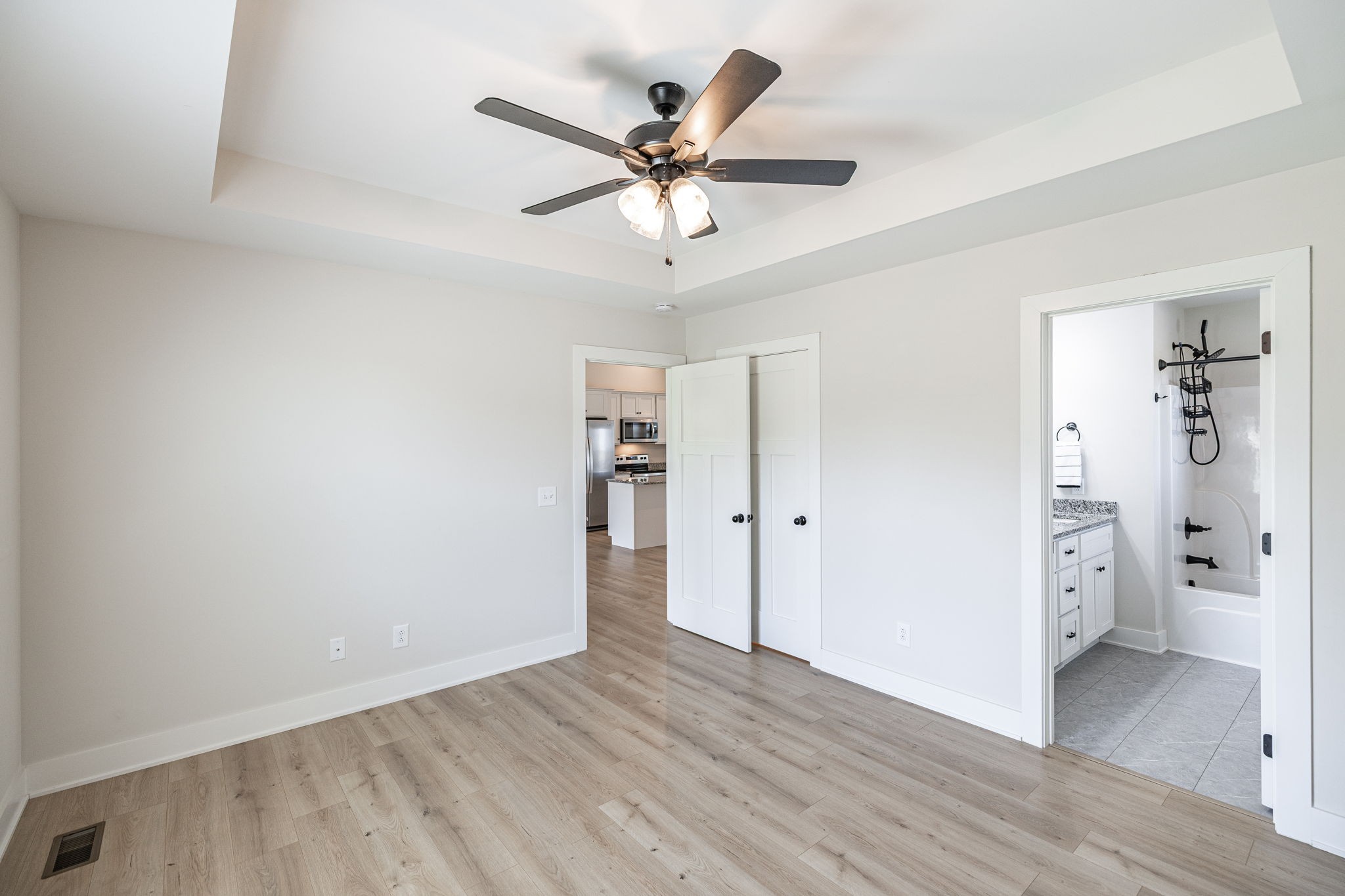 1323 N Corinth Rd