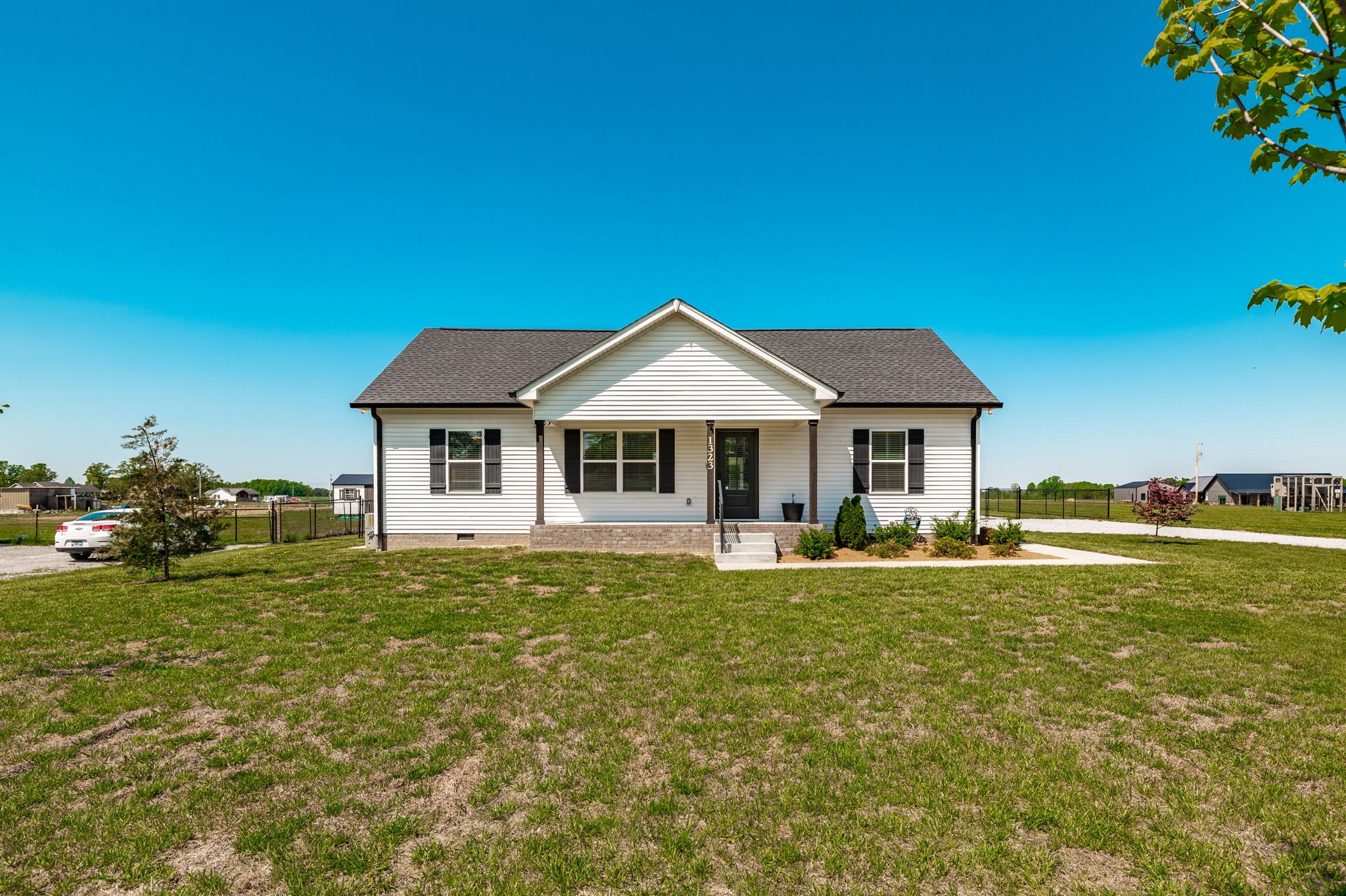 1323 N Corinth Rd