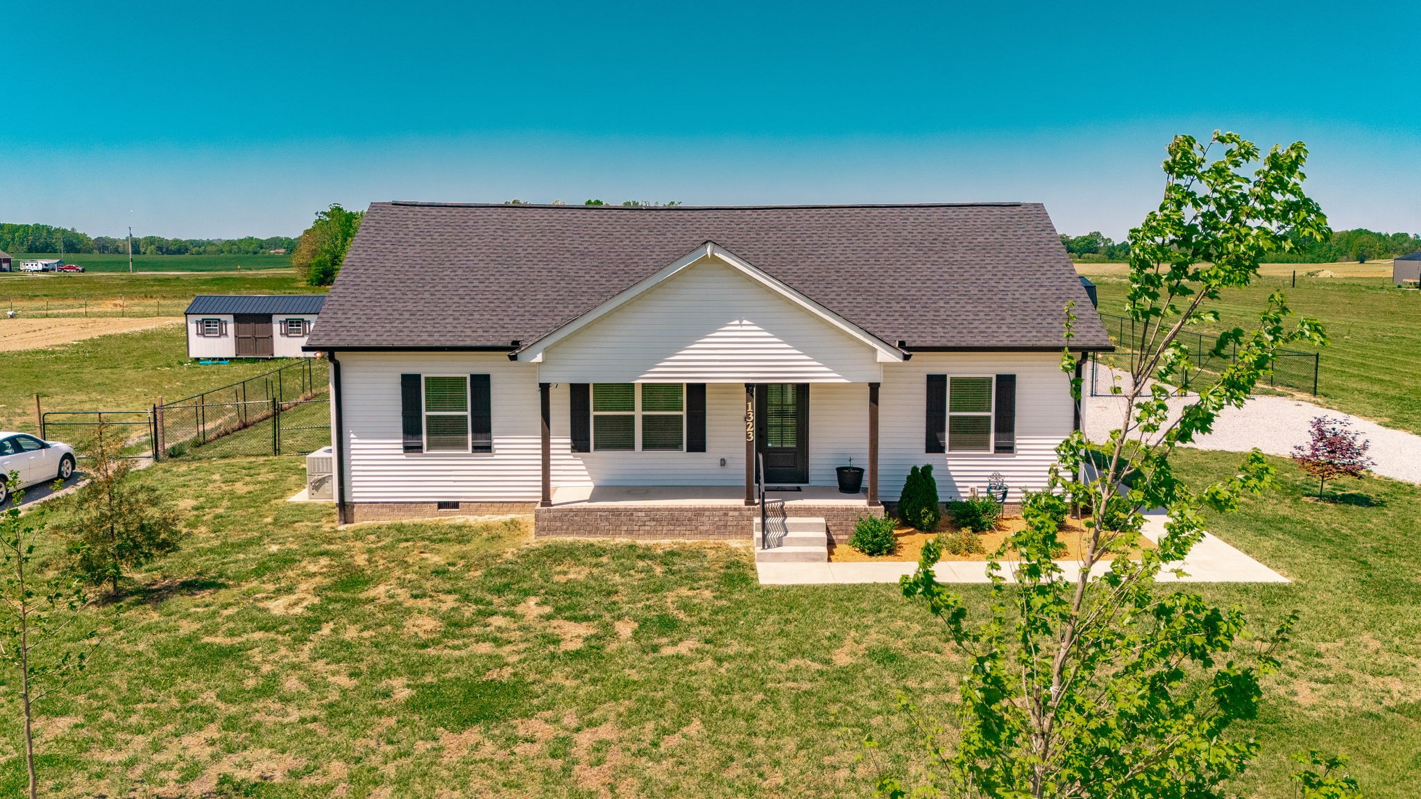 1323 N Corinth Rd