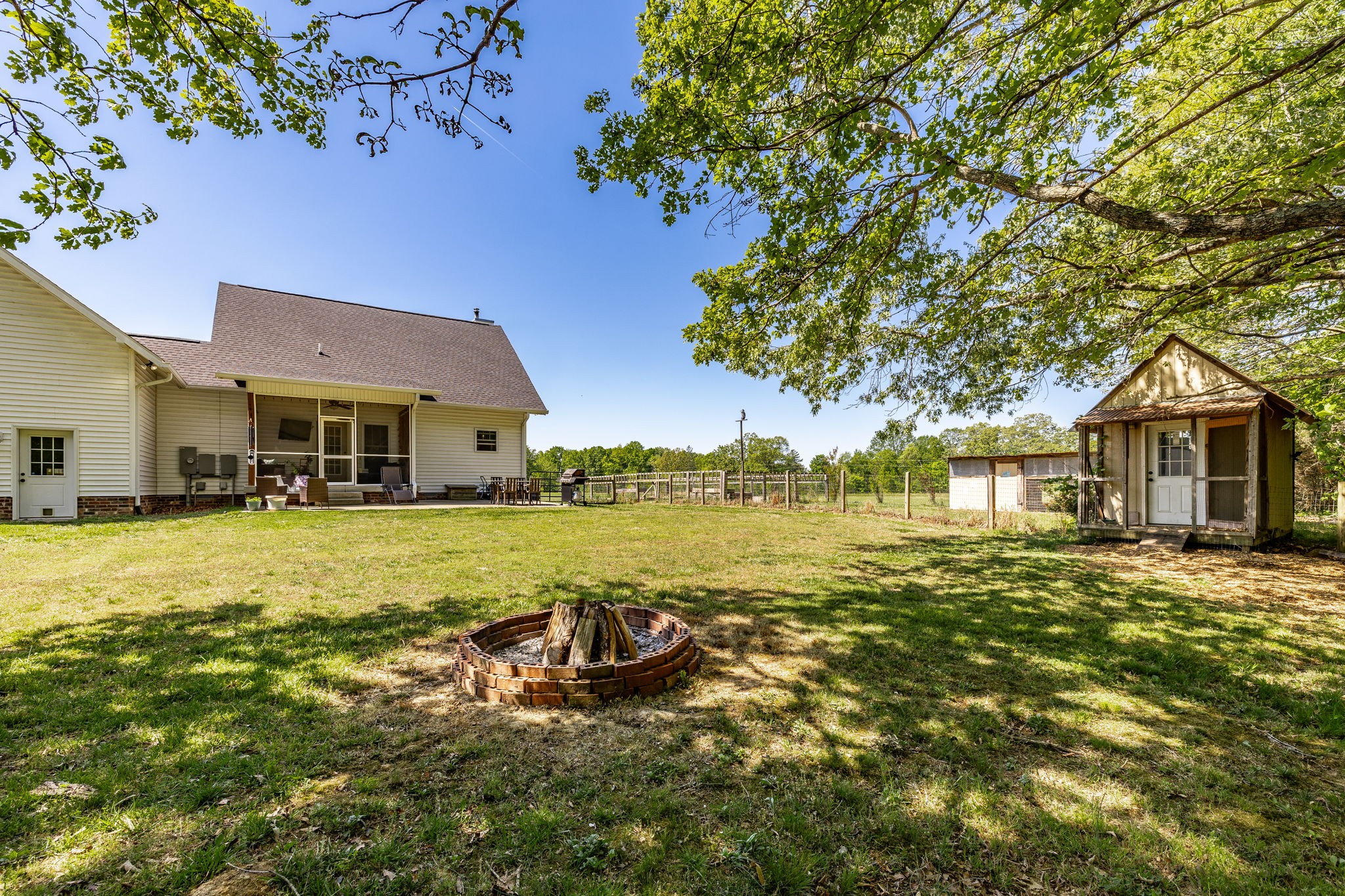 237 Lear Rd