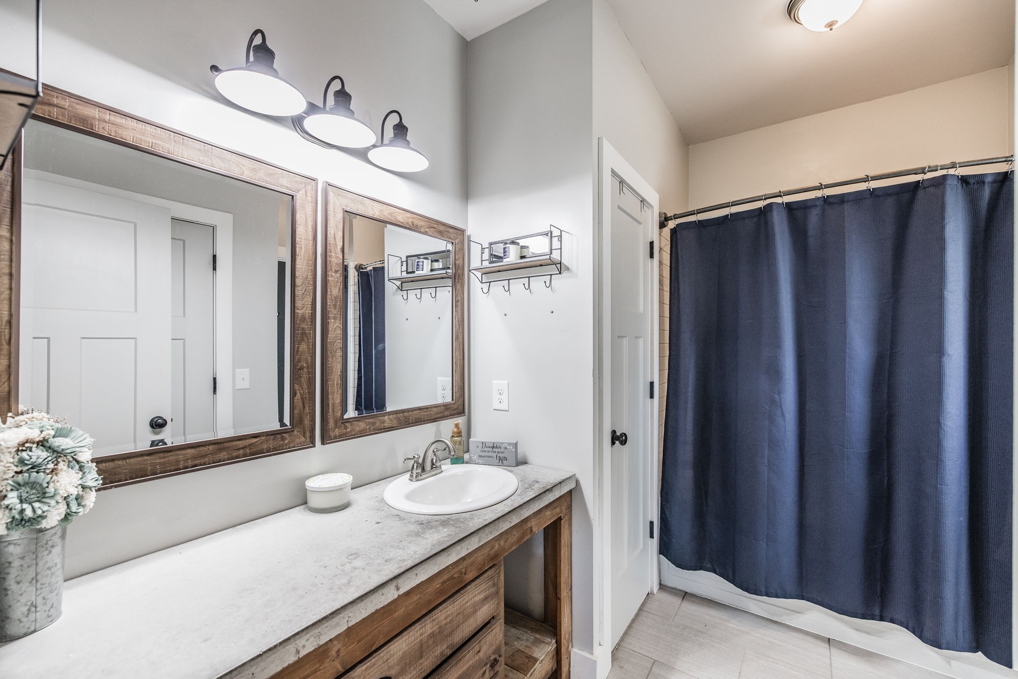 237 Lear Rd