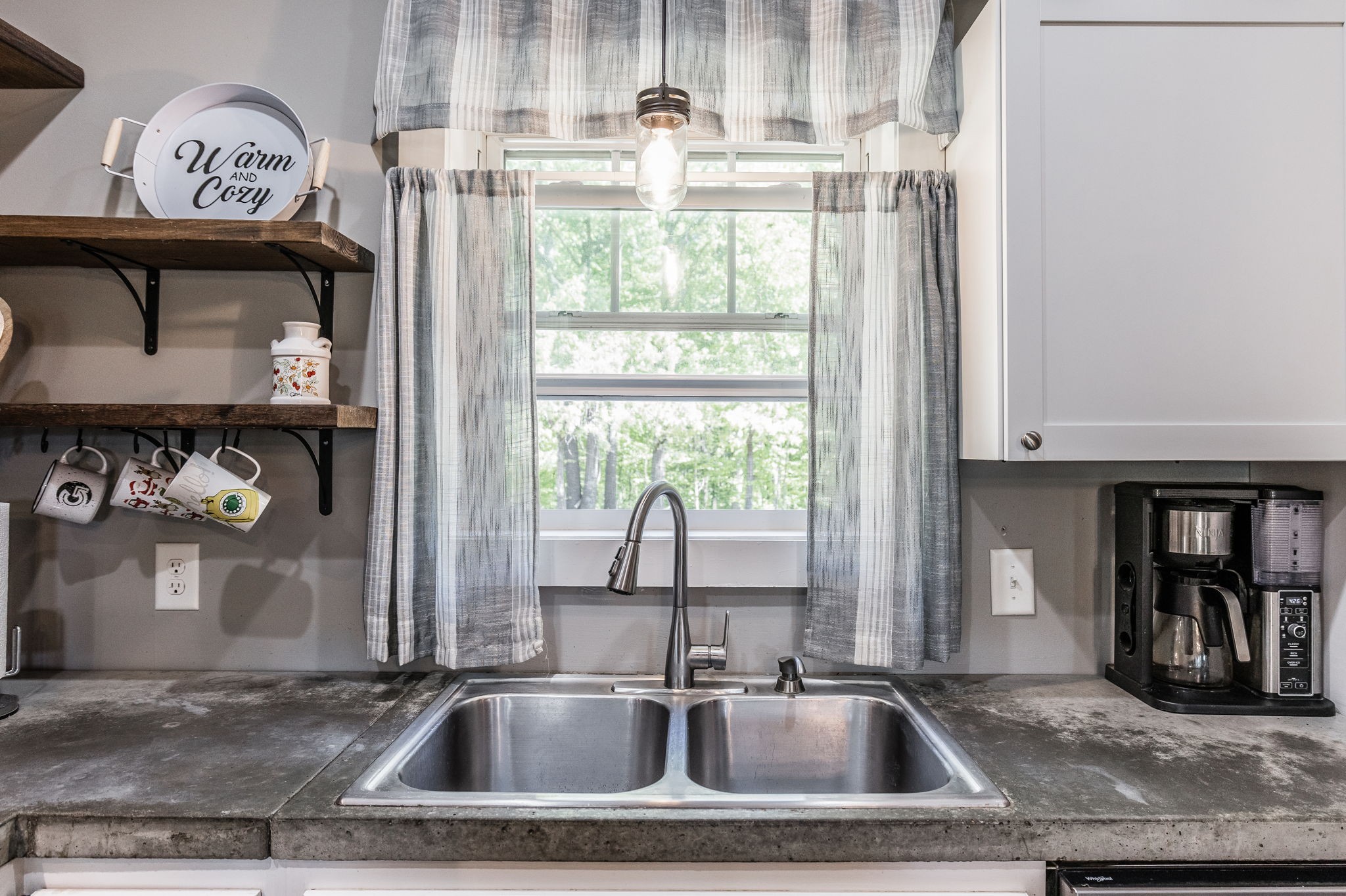 237 Lear Rd