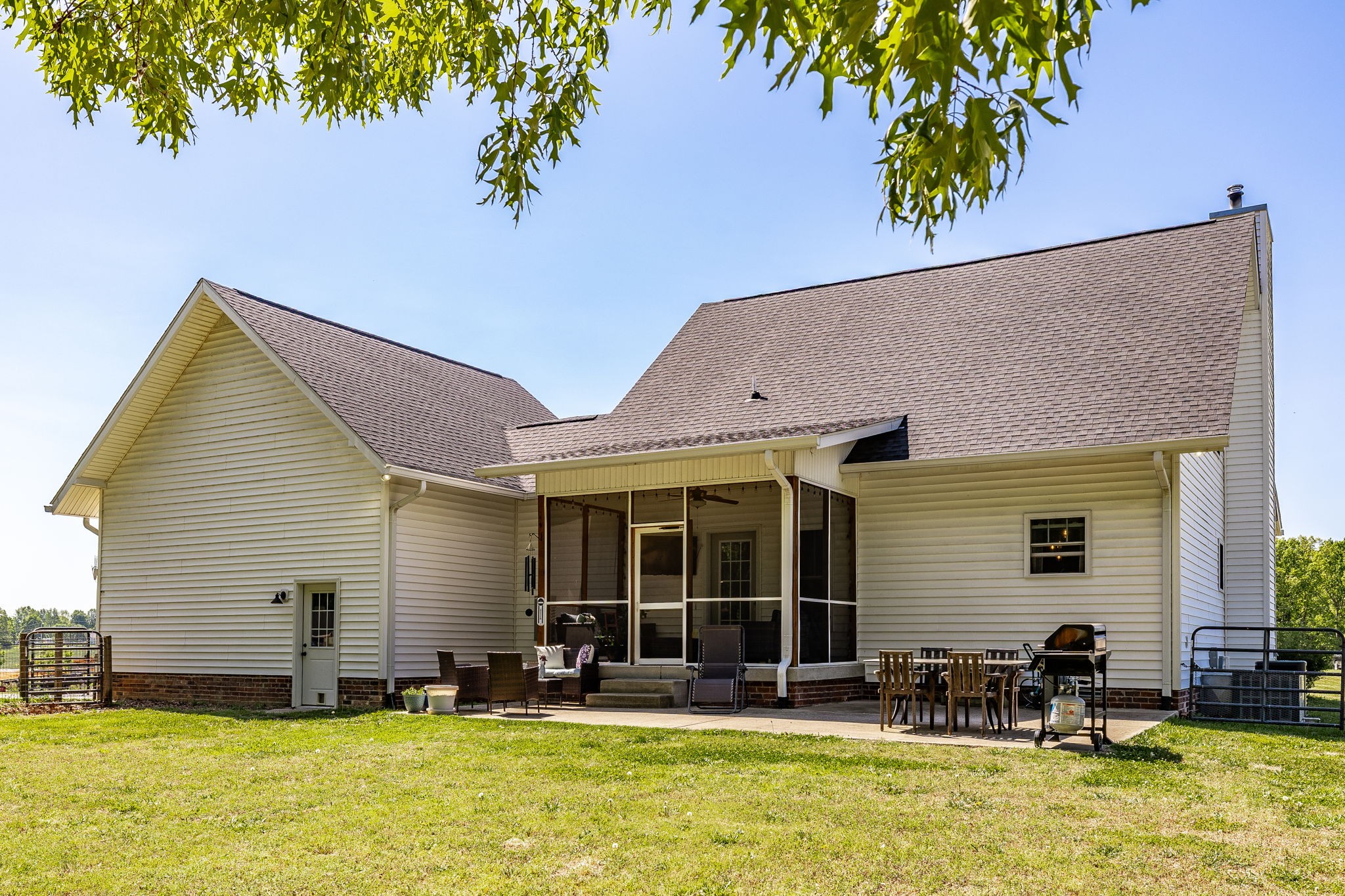 237 Lear Rd