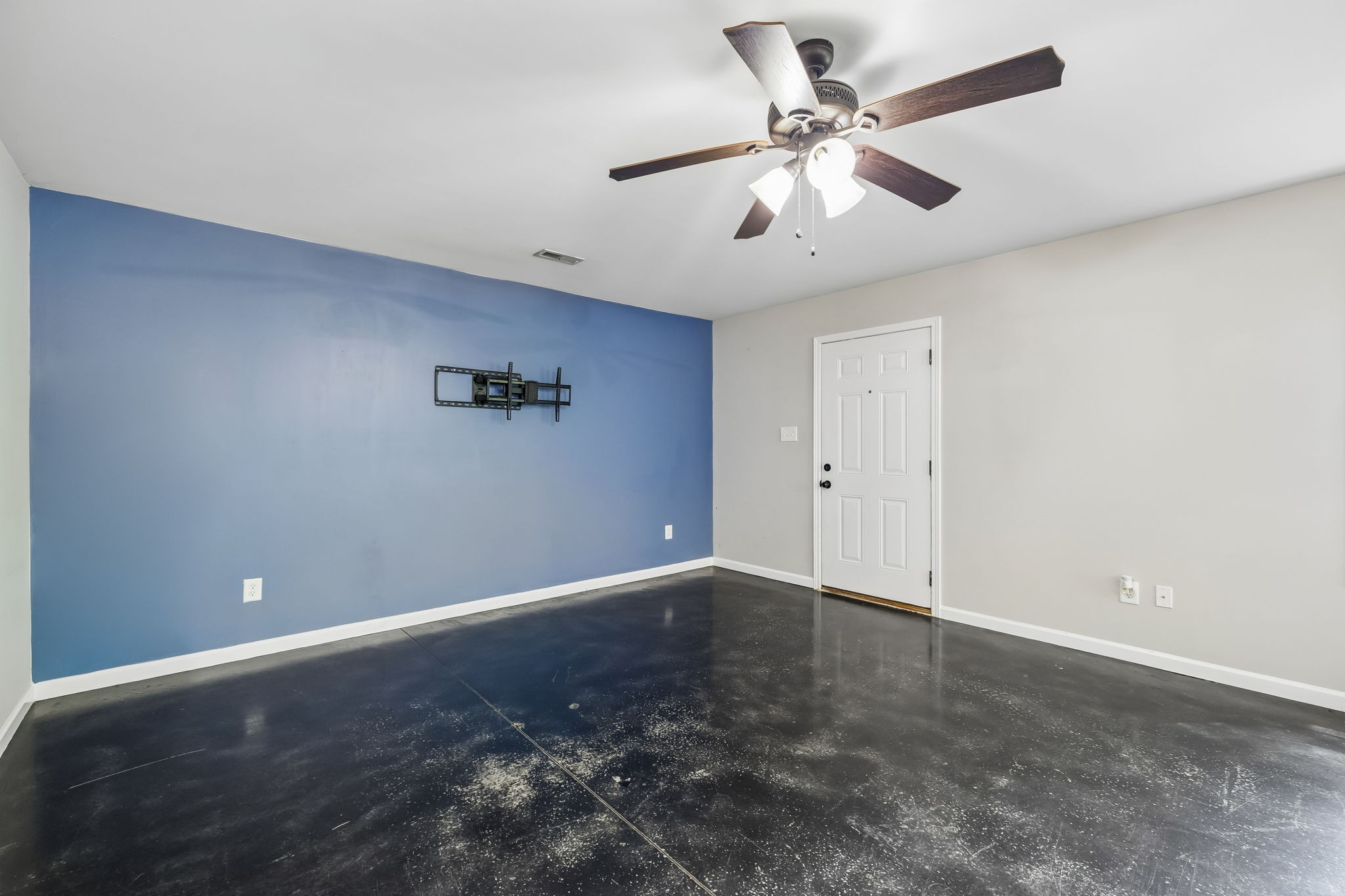 1008 Swift Dr