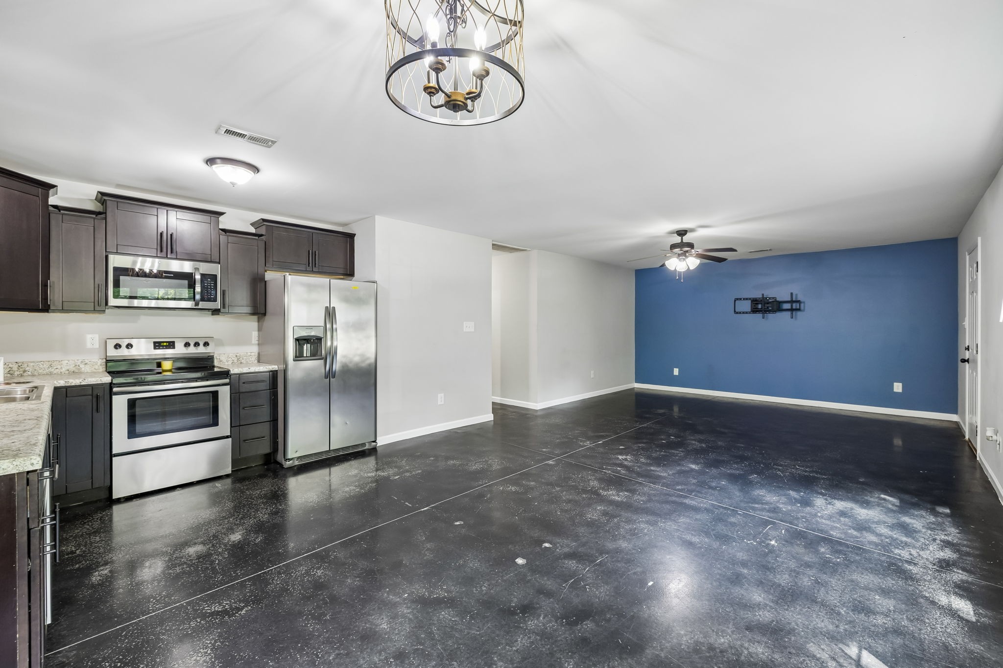 1008 Swift Dr